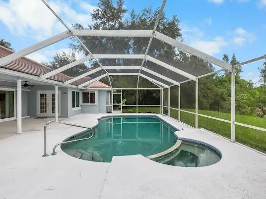 470 SW Sanctuary Place