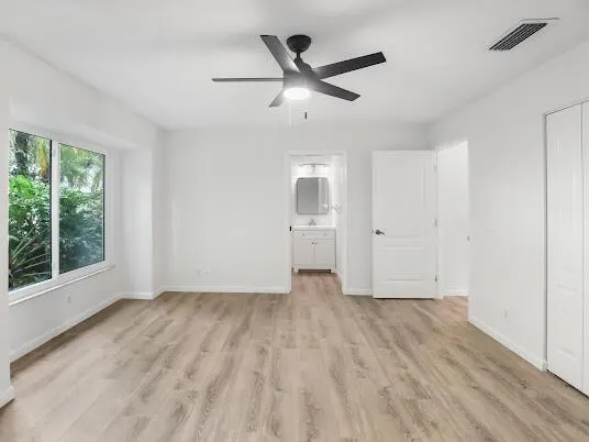 470 SW Sanctuary Place