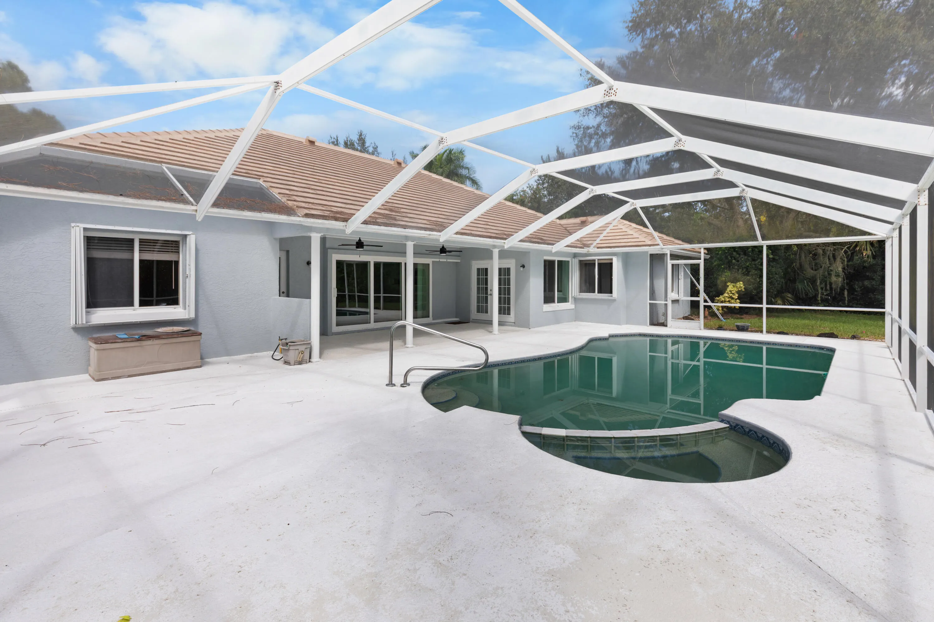 470 SW Sanctuary Place