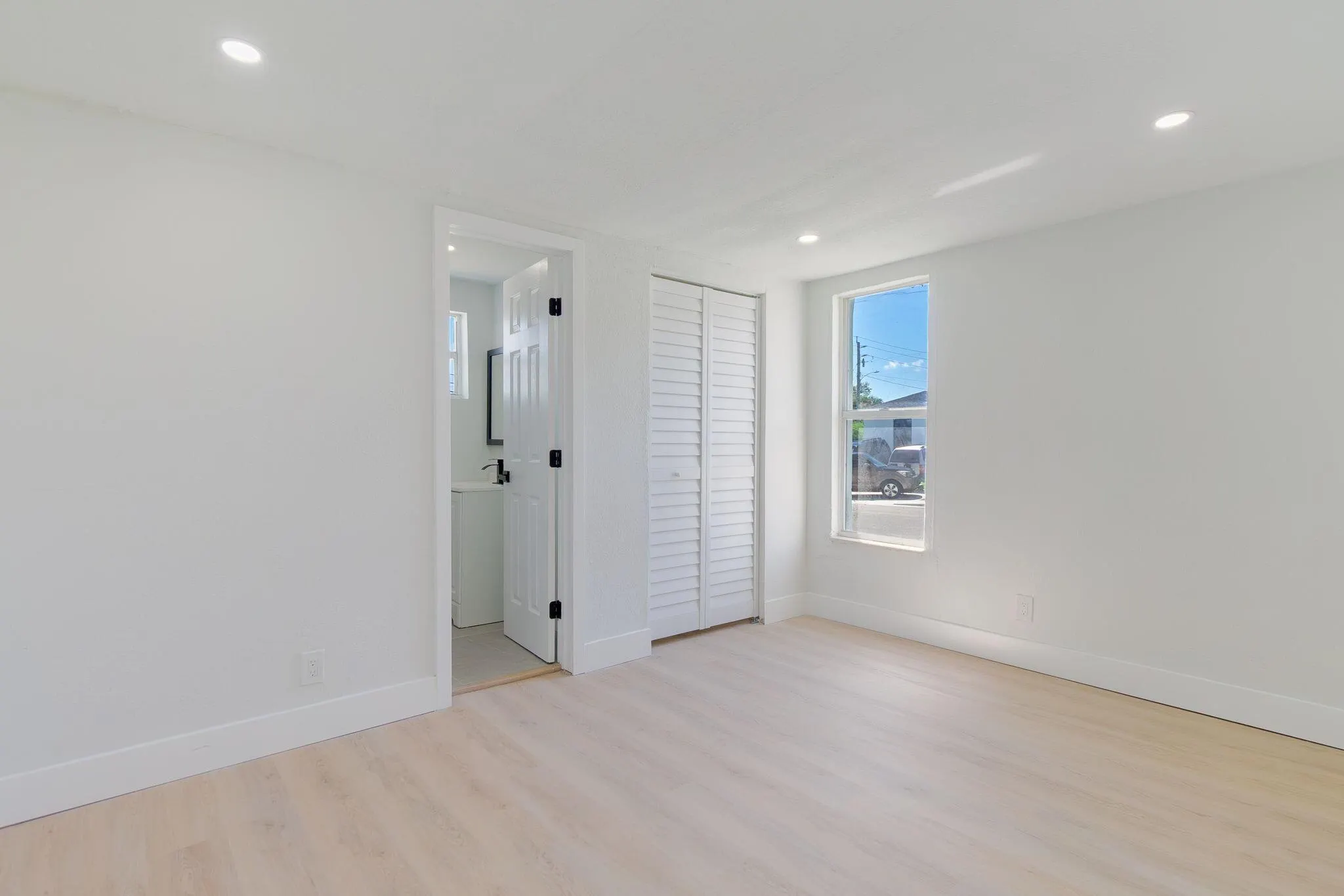 1108 W 33rd Street