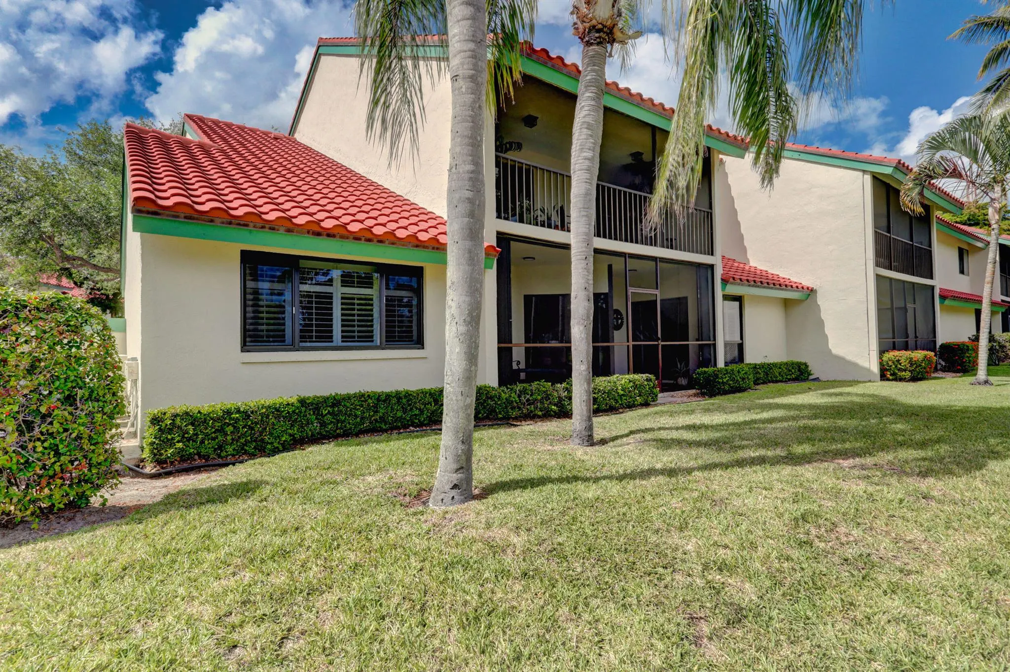 6 Lexington Lane, #D