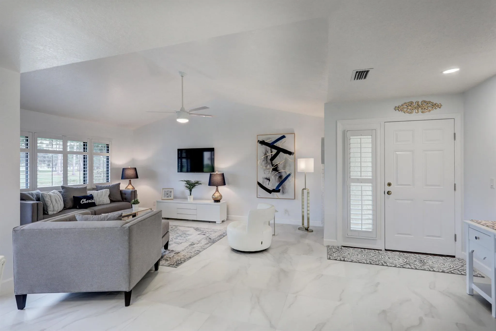 6 Lexington Lane, #D