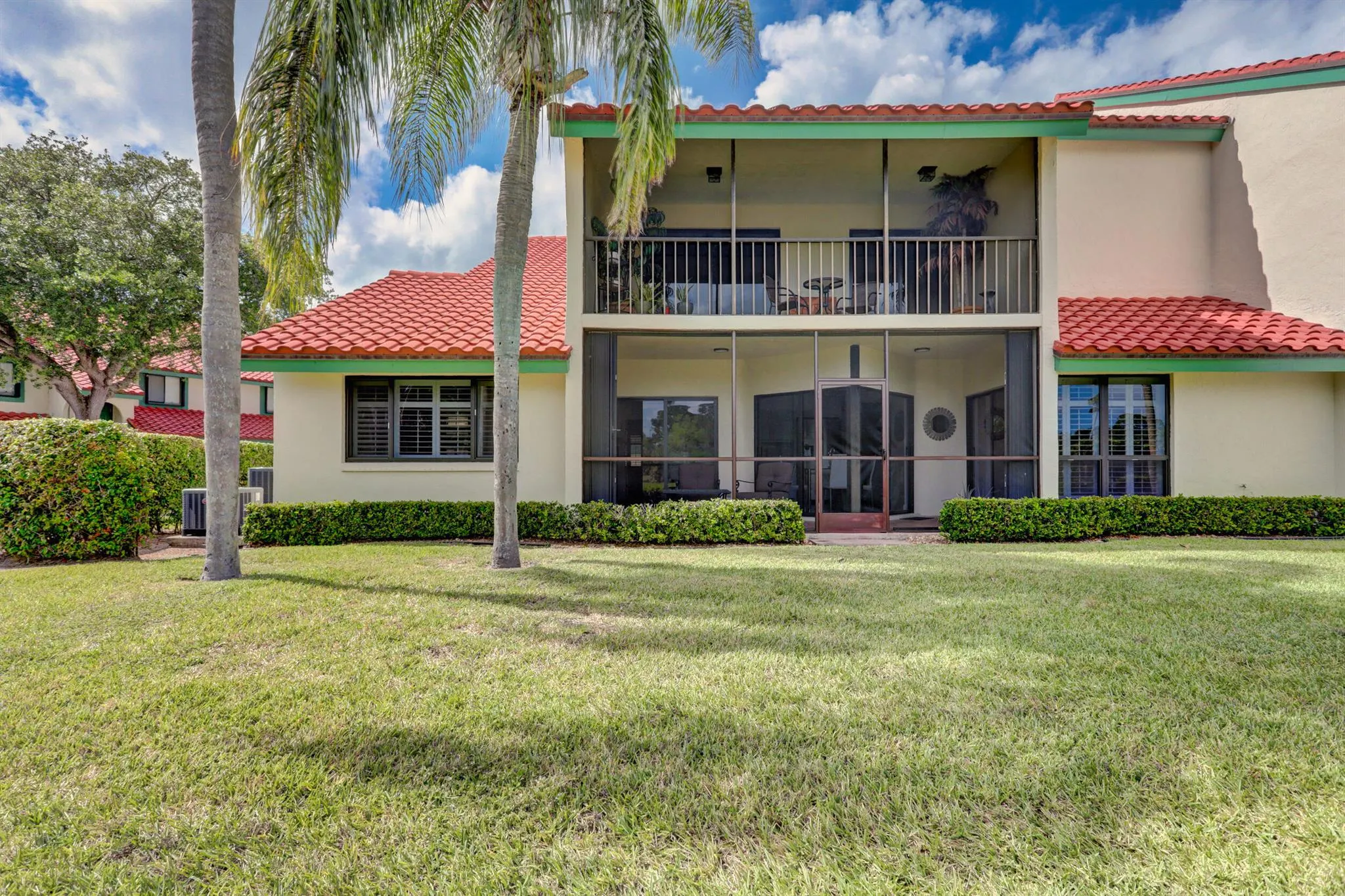 6 Lexington Lane, #D