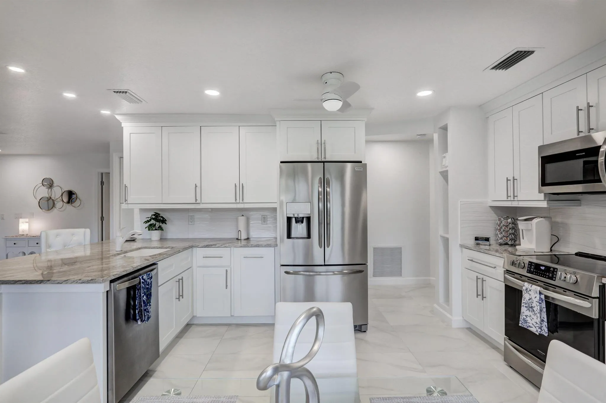 6 Lexington Lane, #D