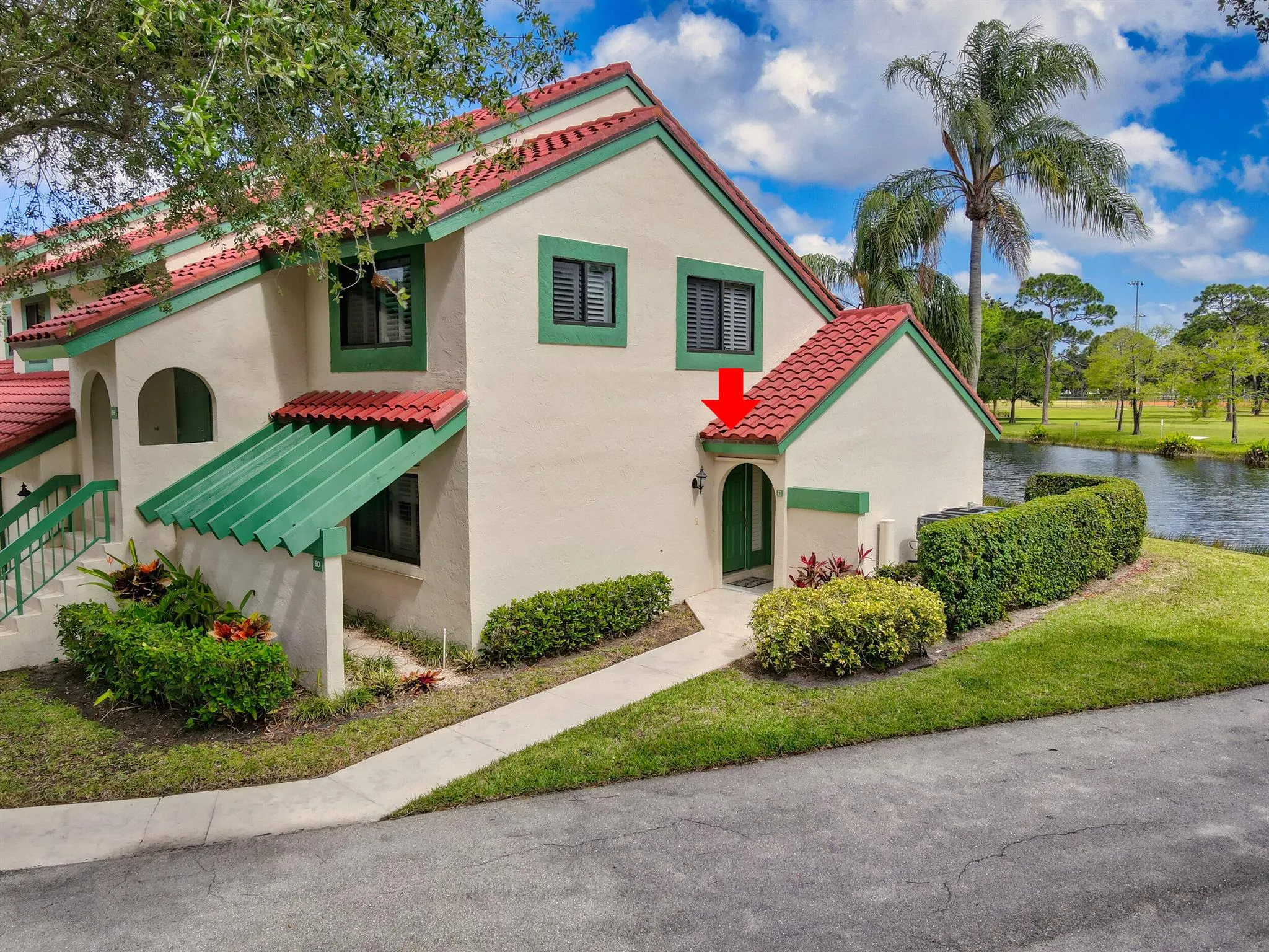 6 Lexington Lane, #D