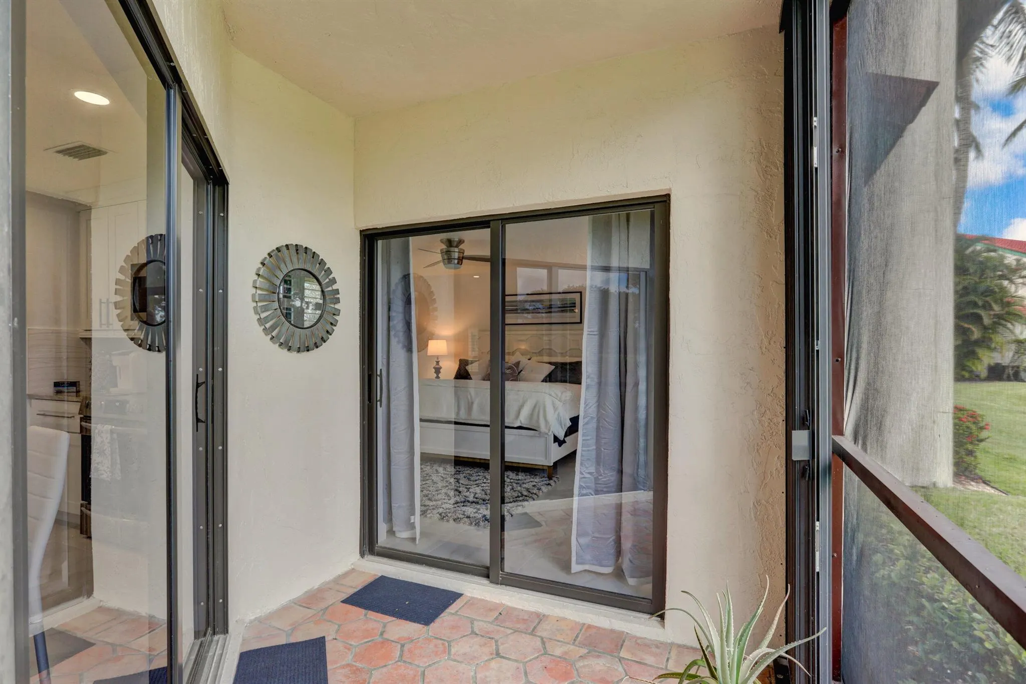 6 Lexington Lane, #D