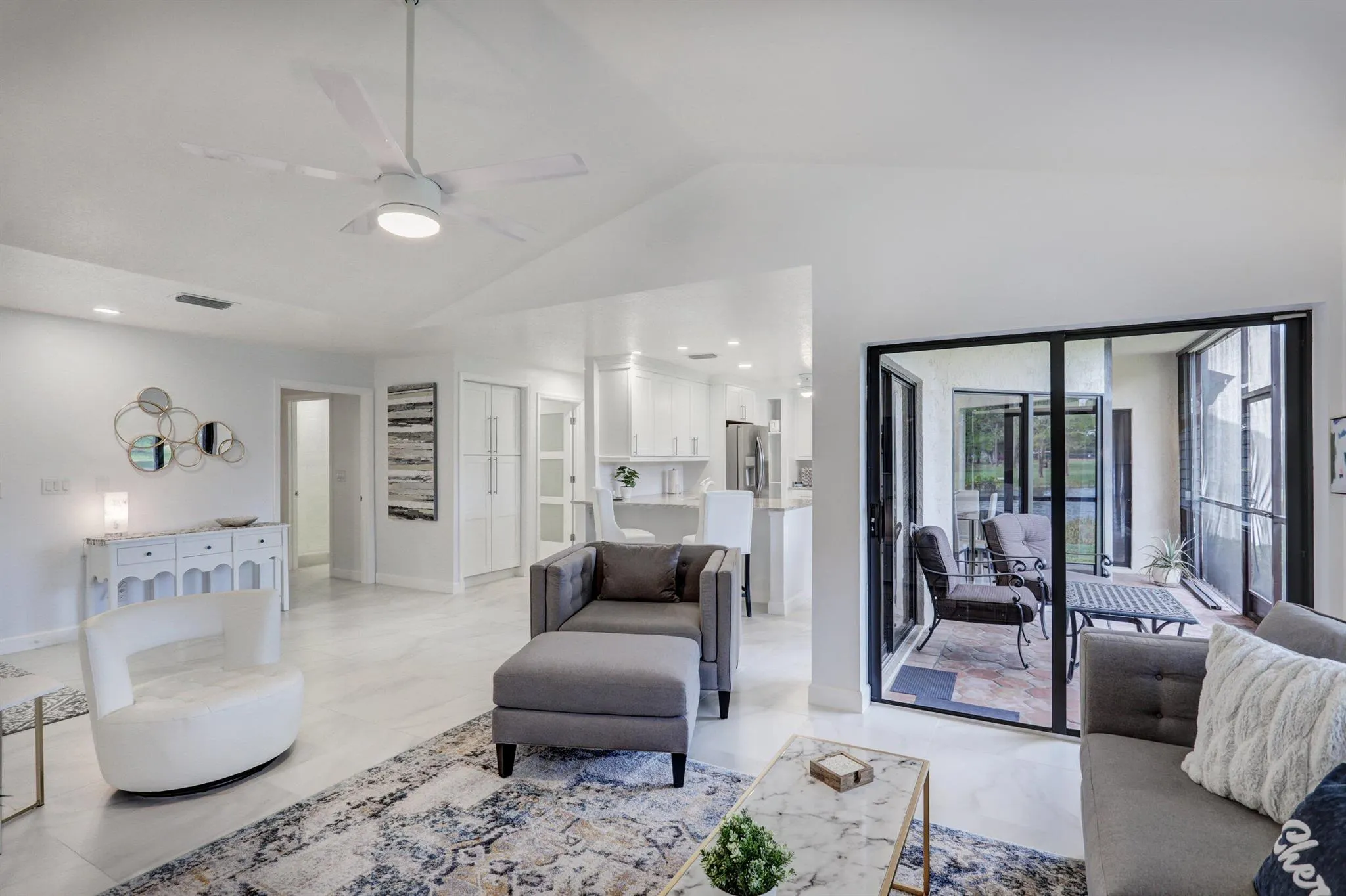 6 Lexington Lane, #D