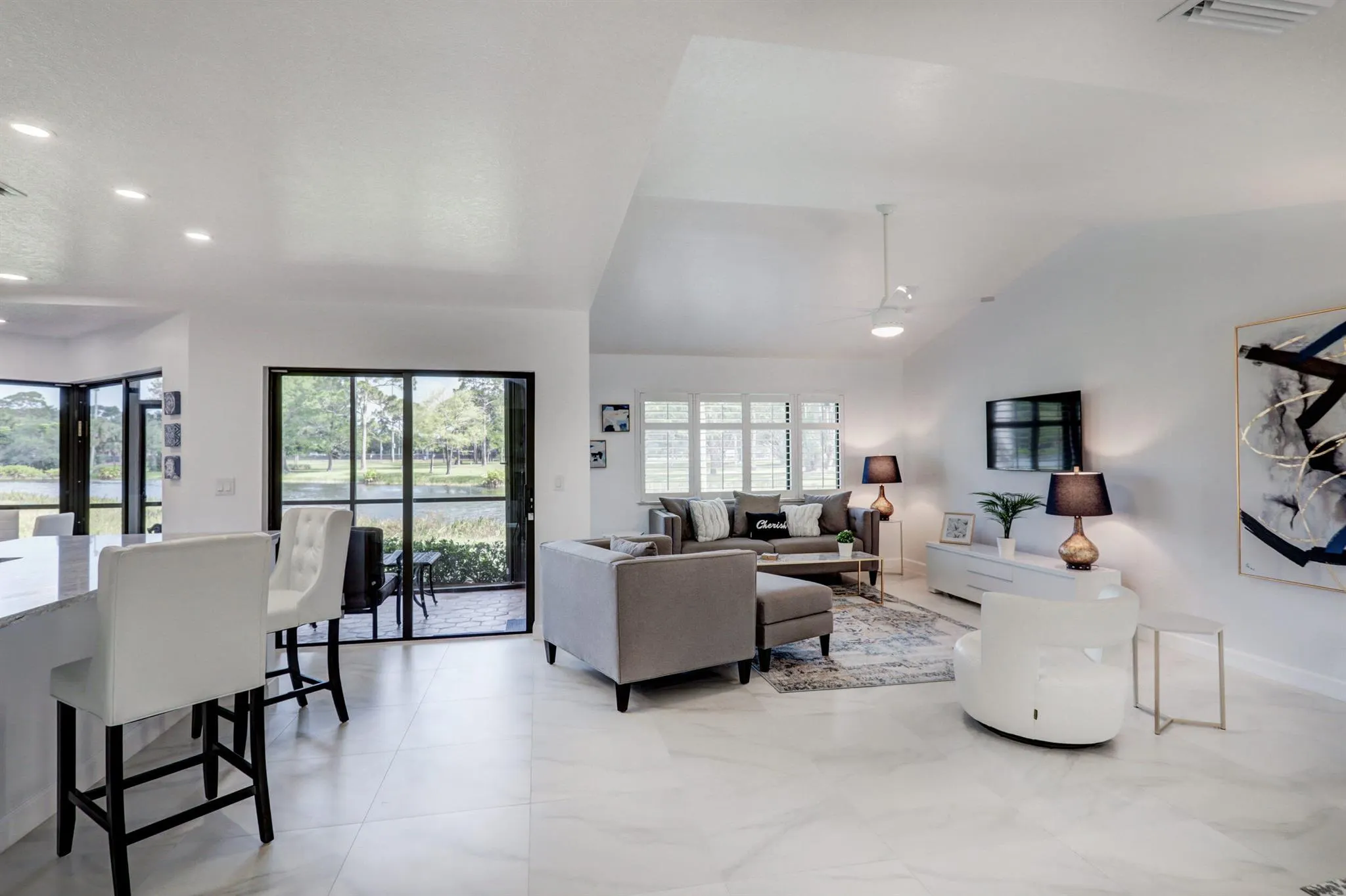 6 Lexington Lane, #D