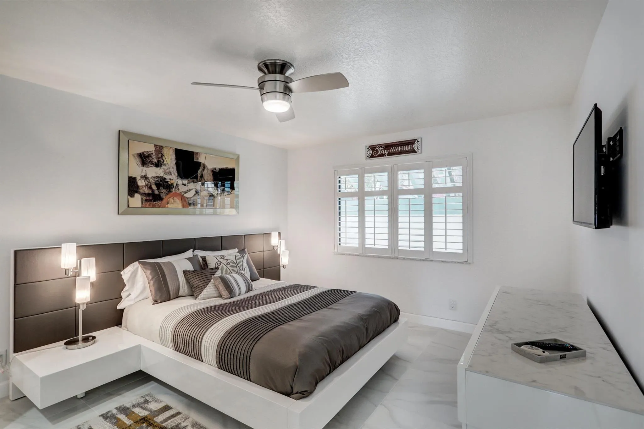 6 Lexington Lane, #D