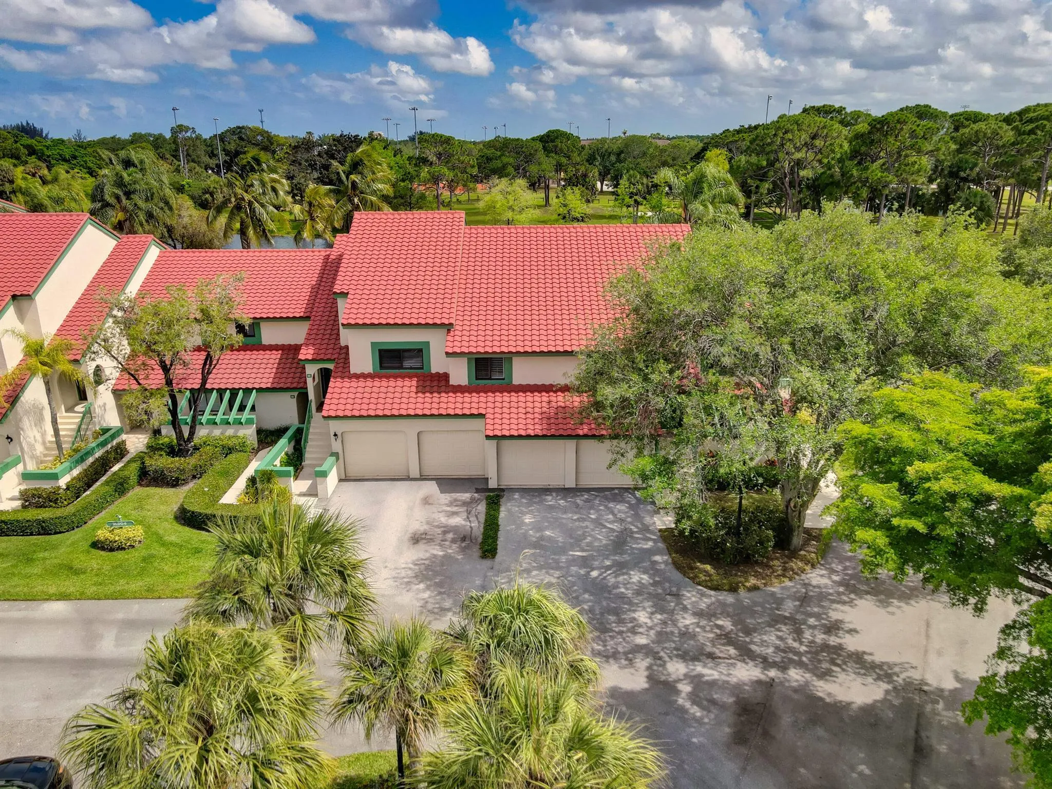 6 Lexington Lane, #D
