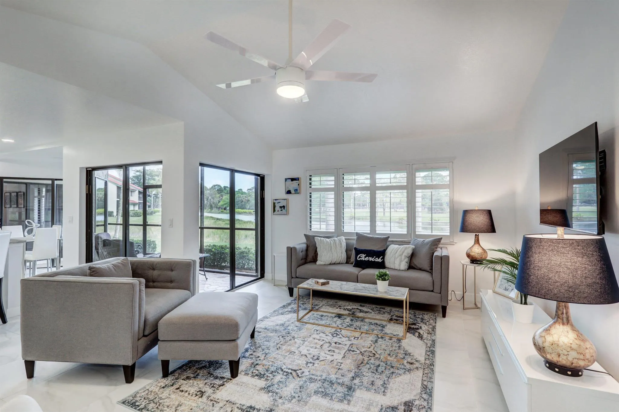 6 Lexington Lane, #D