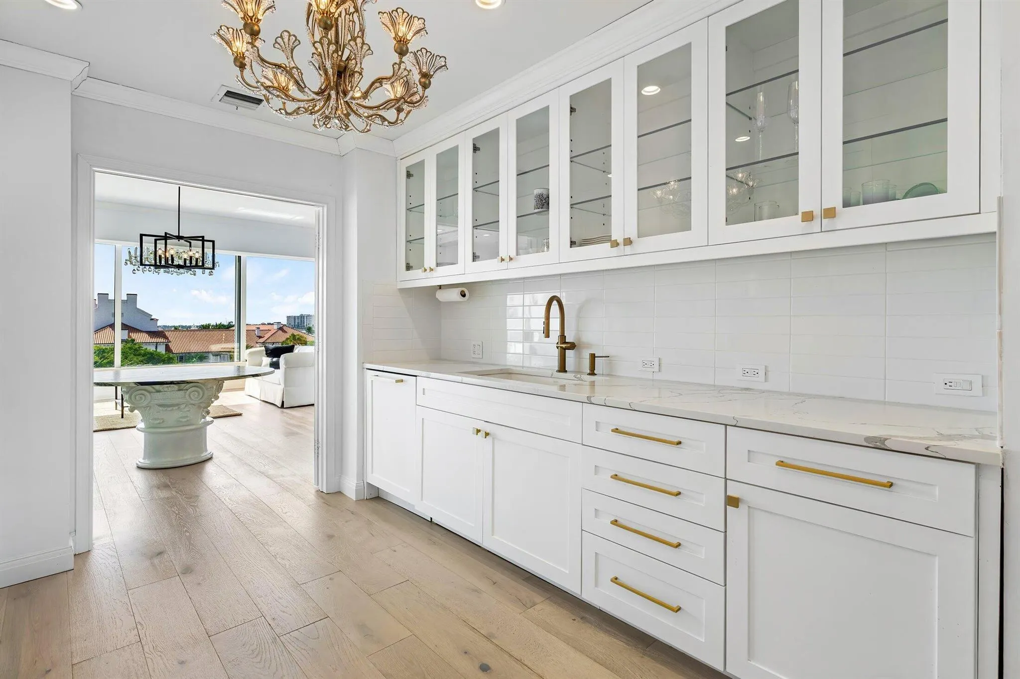 44 Cocoanut Row, #526b