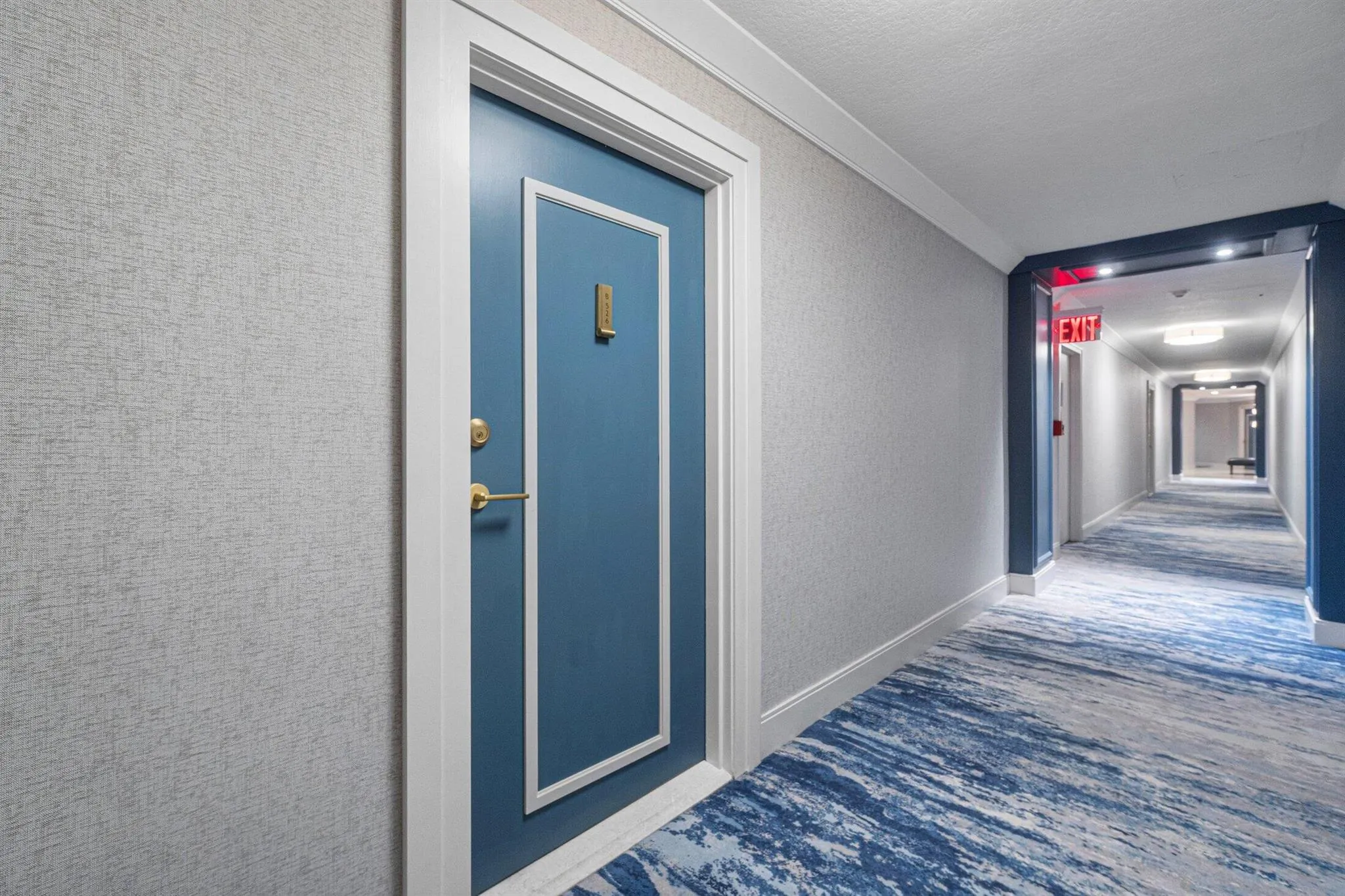 44 Cocoanut Row, #526b