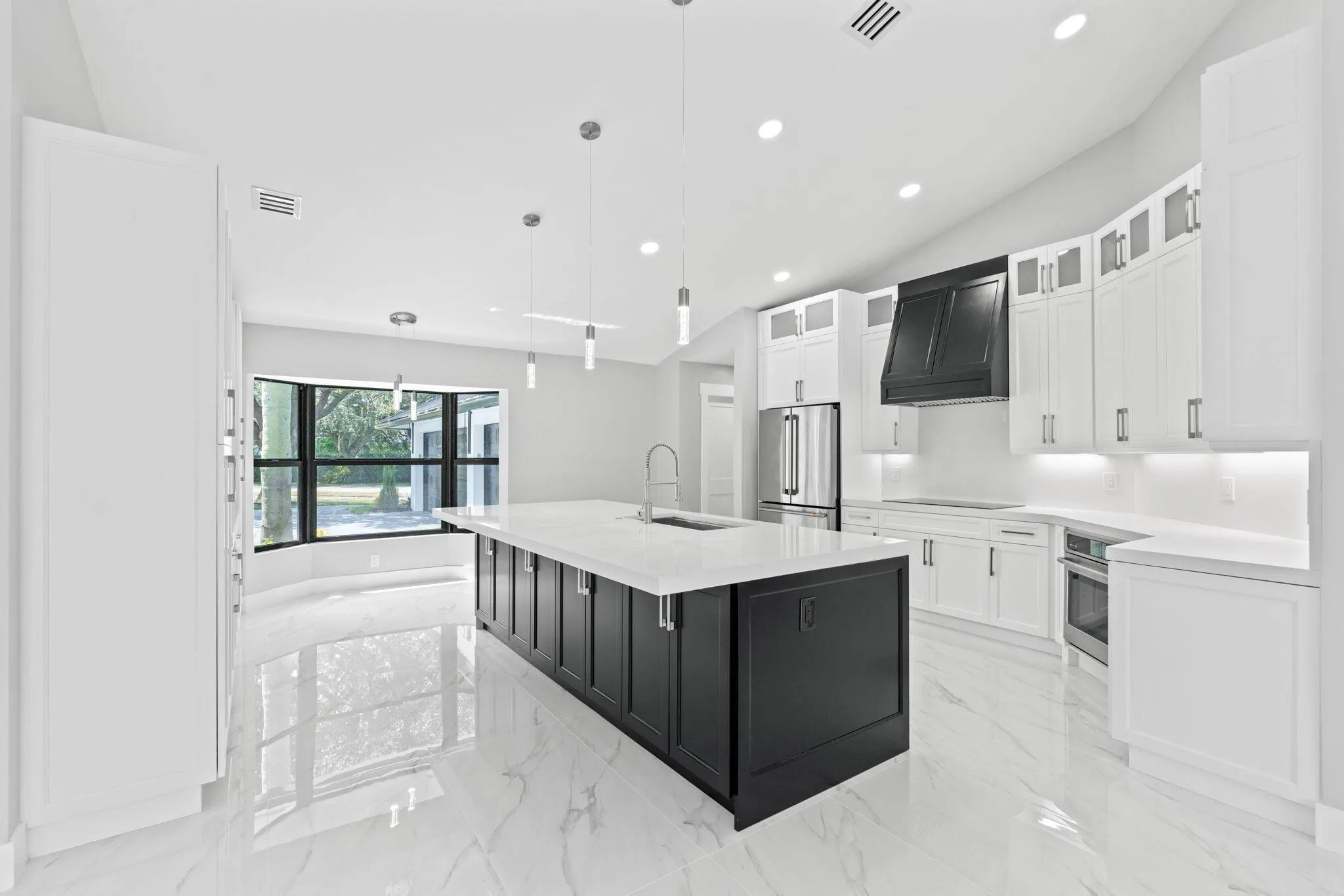 15555 De Havilland Court
