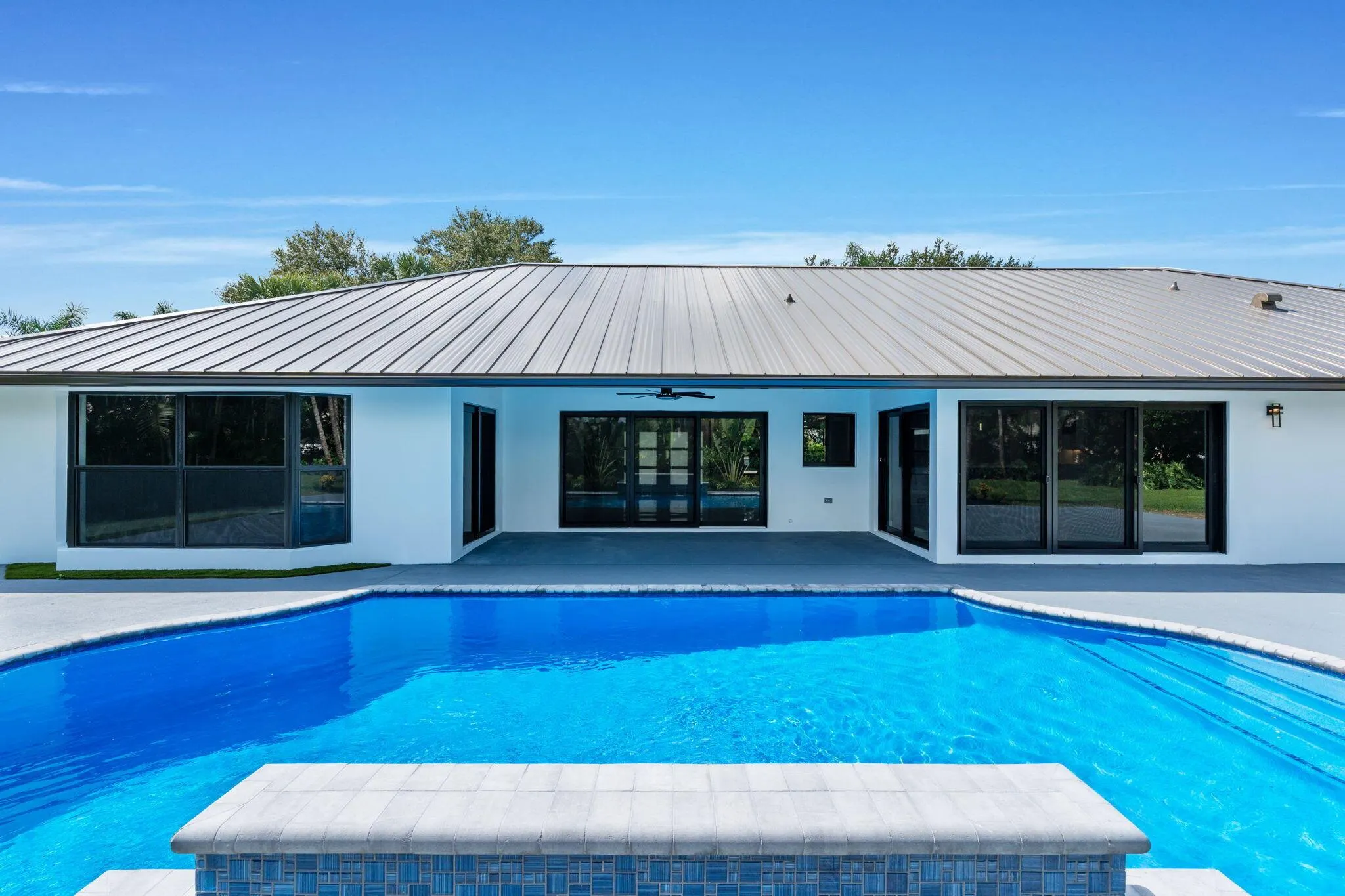 15555 De Havilland Court