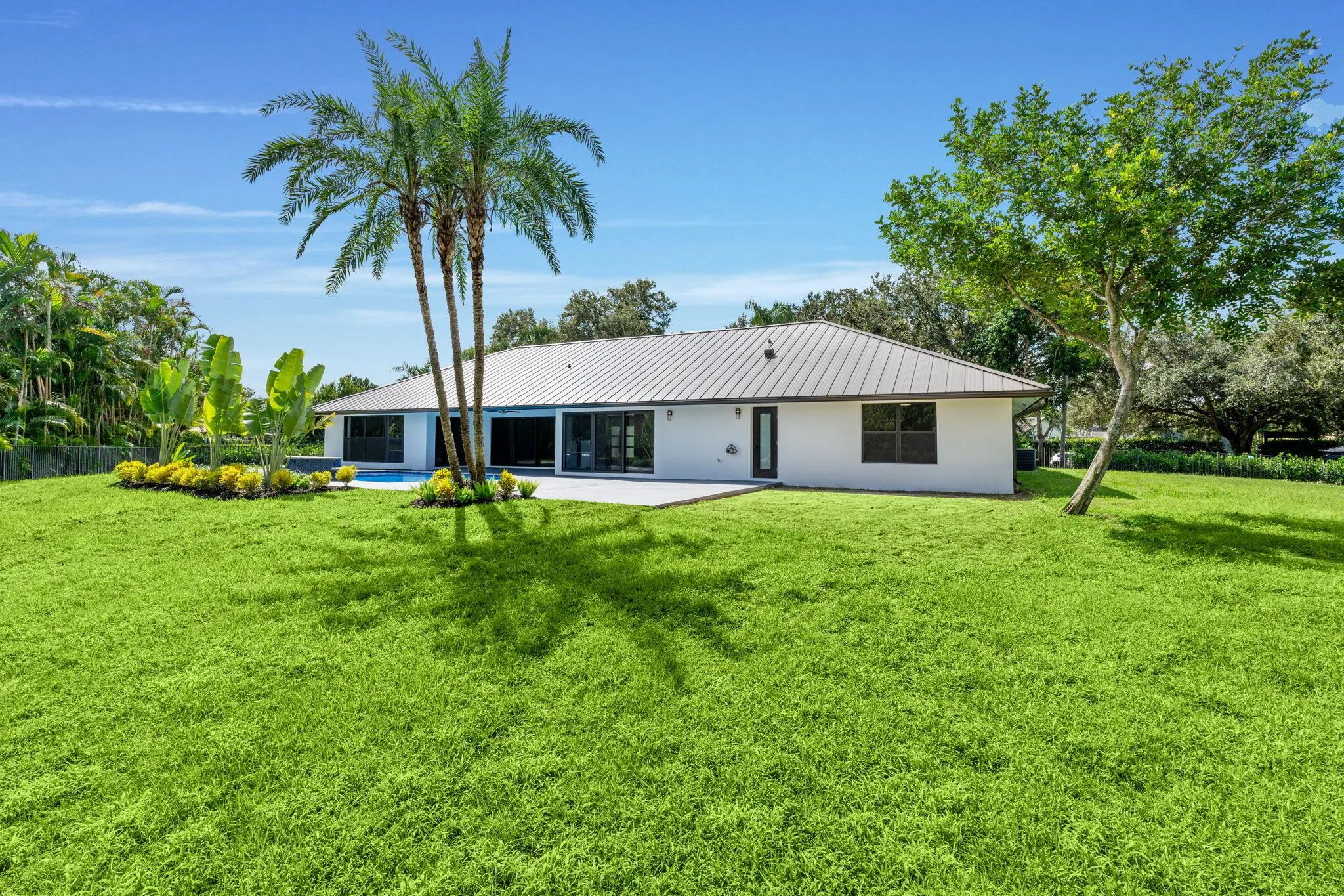 15555 De Havilland Court