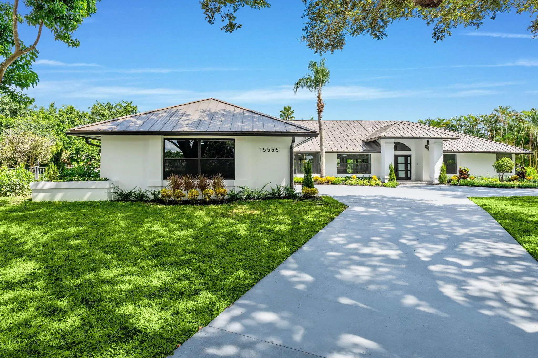 15555 De Havilland Court