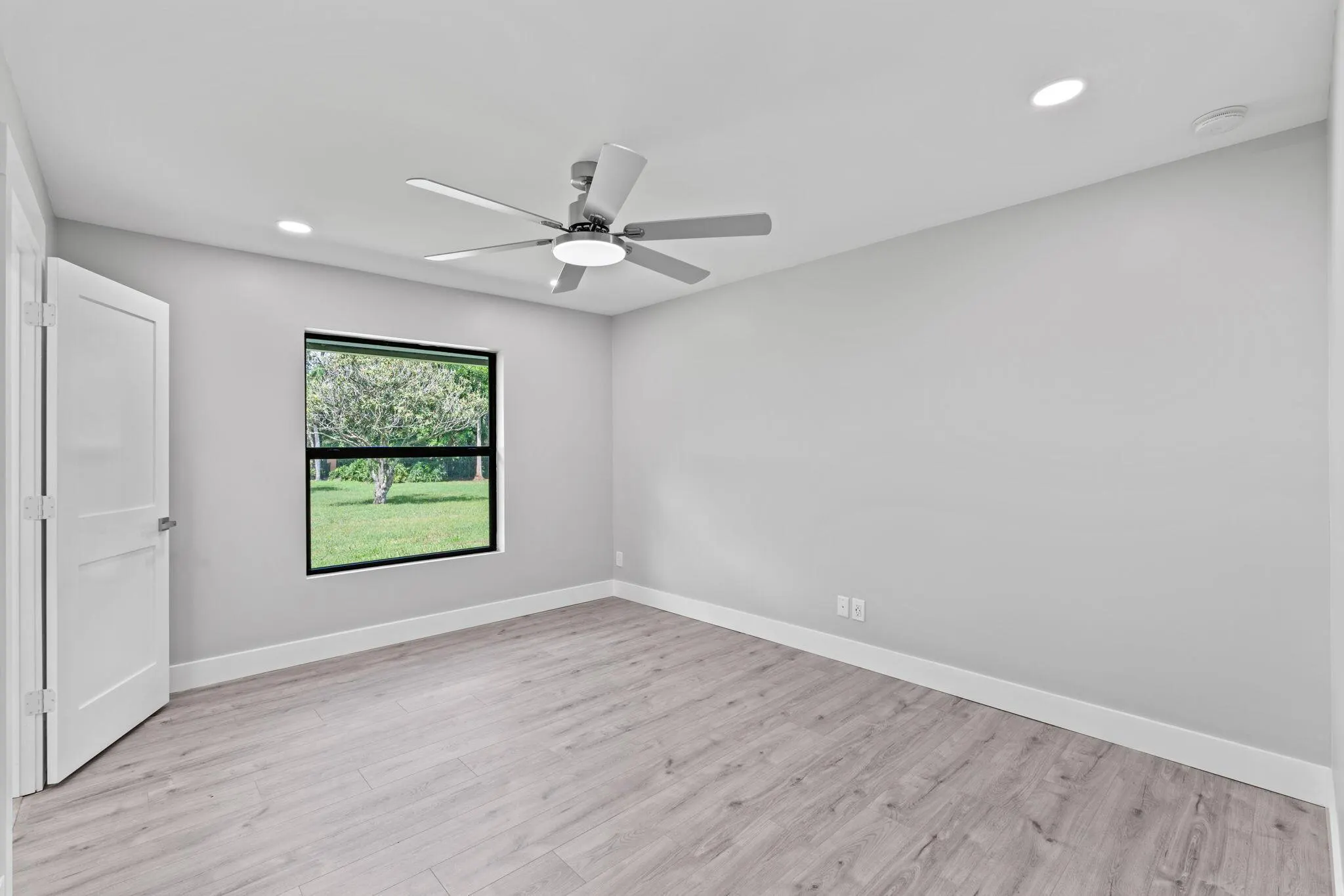 15555 De Havilland Court