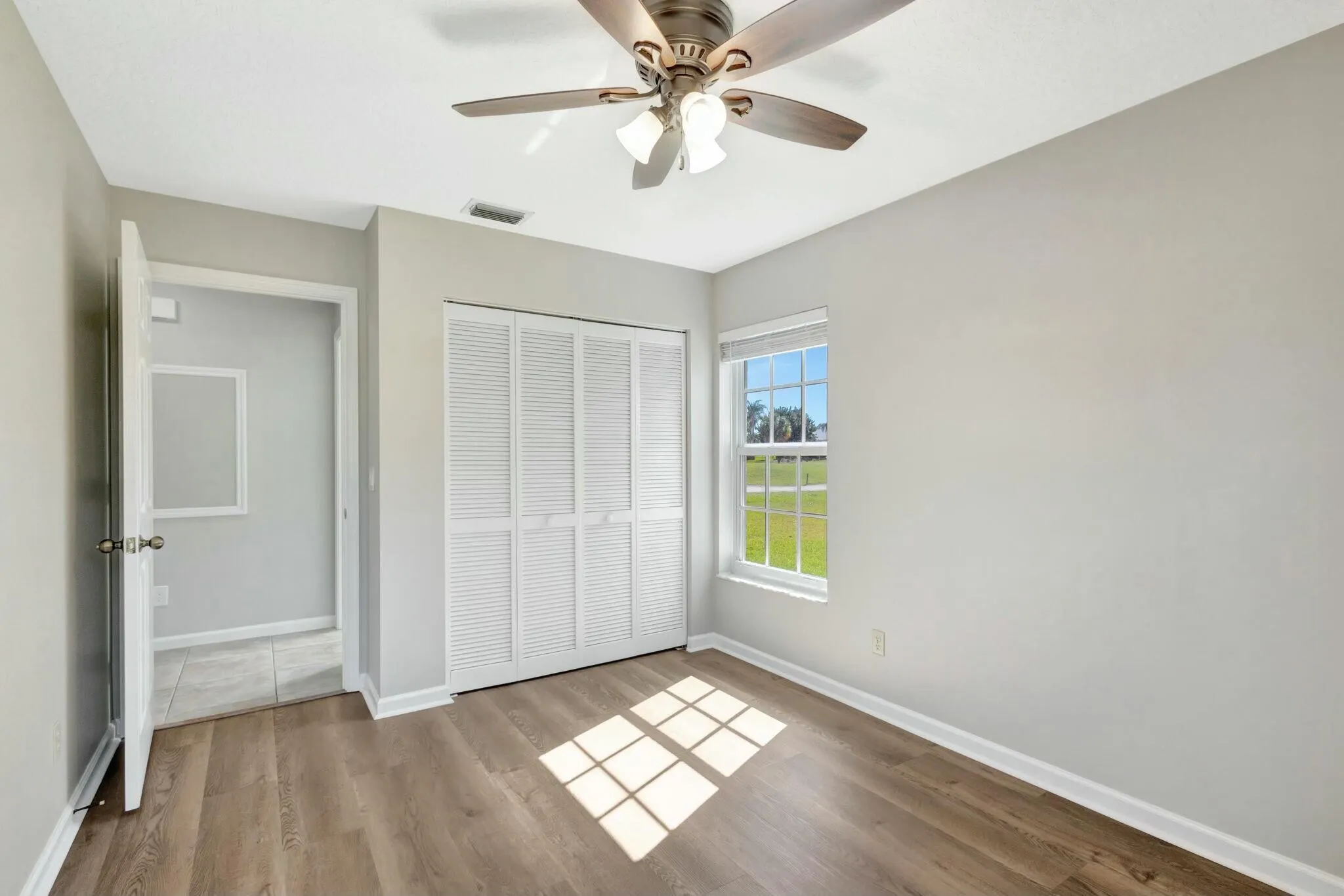 293 Moccasin Trail W
