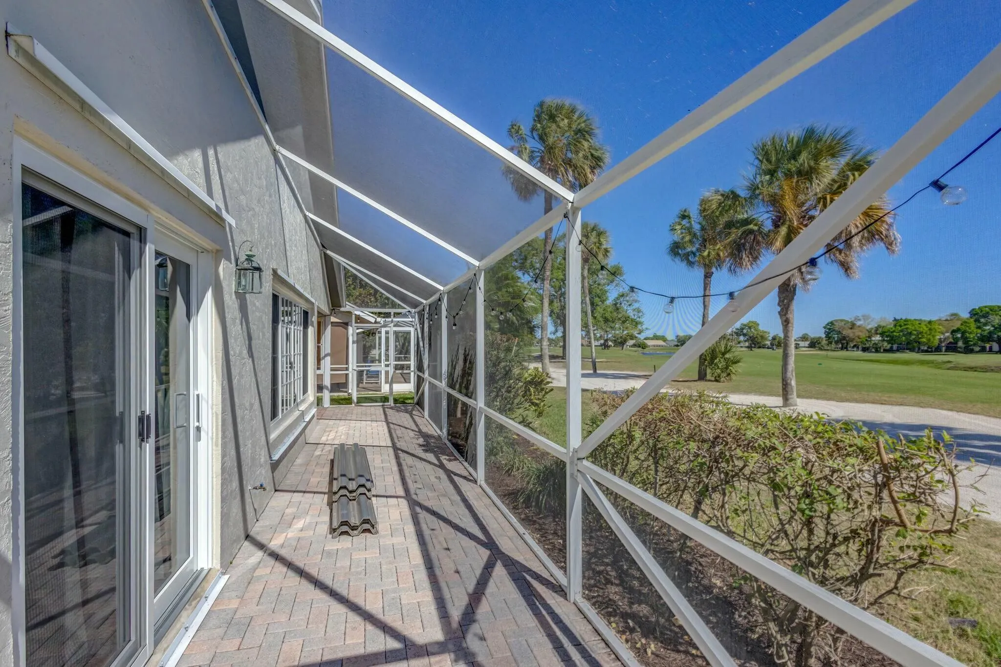 293 Moccasin Trail W