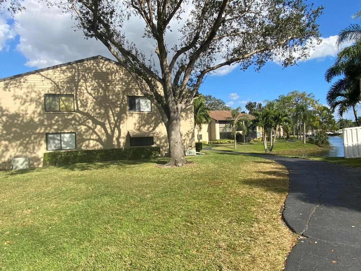 536 Shady Pine Way, #C2