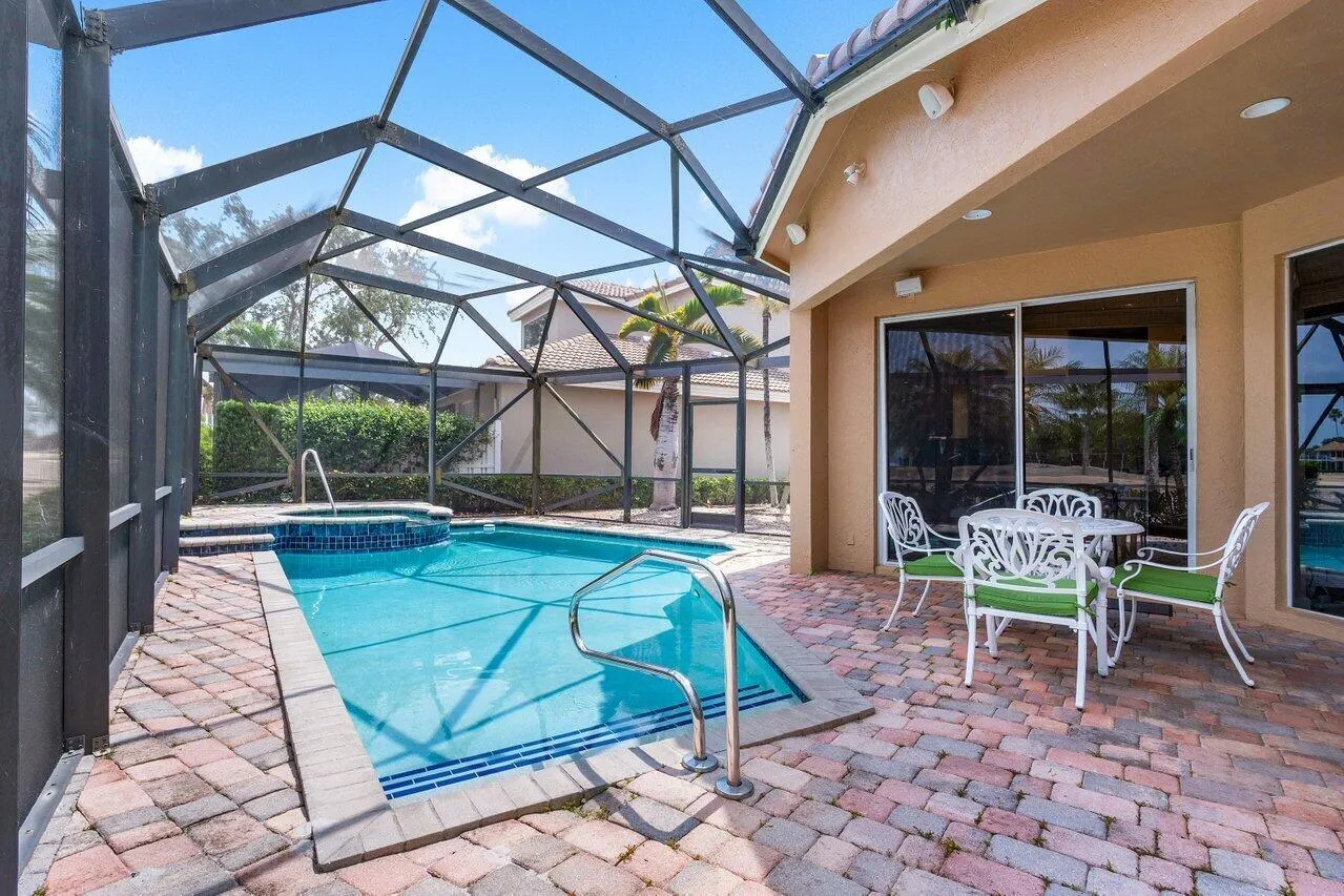 8161 Quail Meadow Way