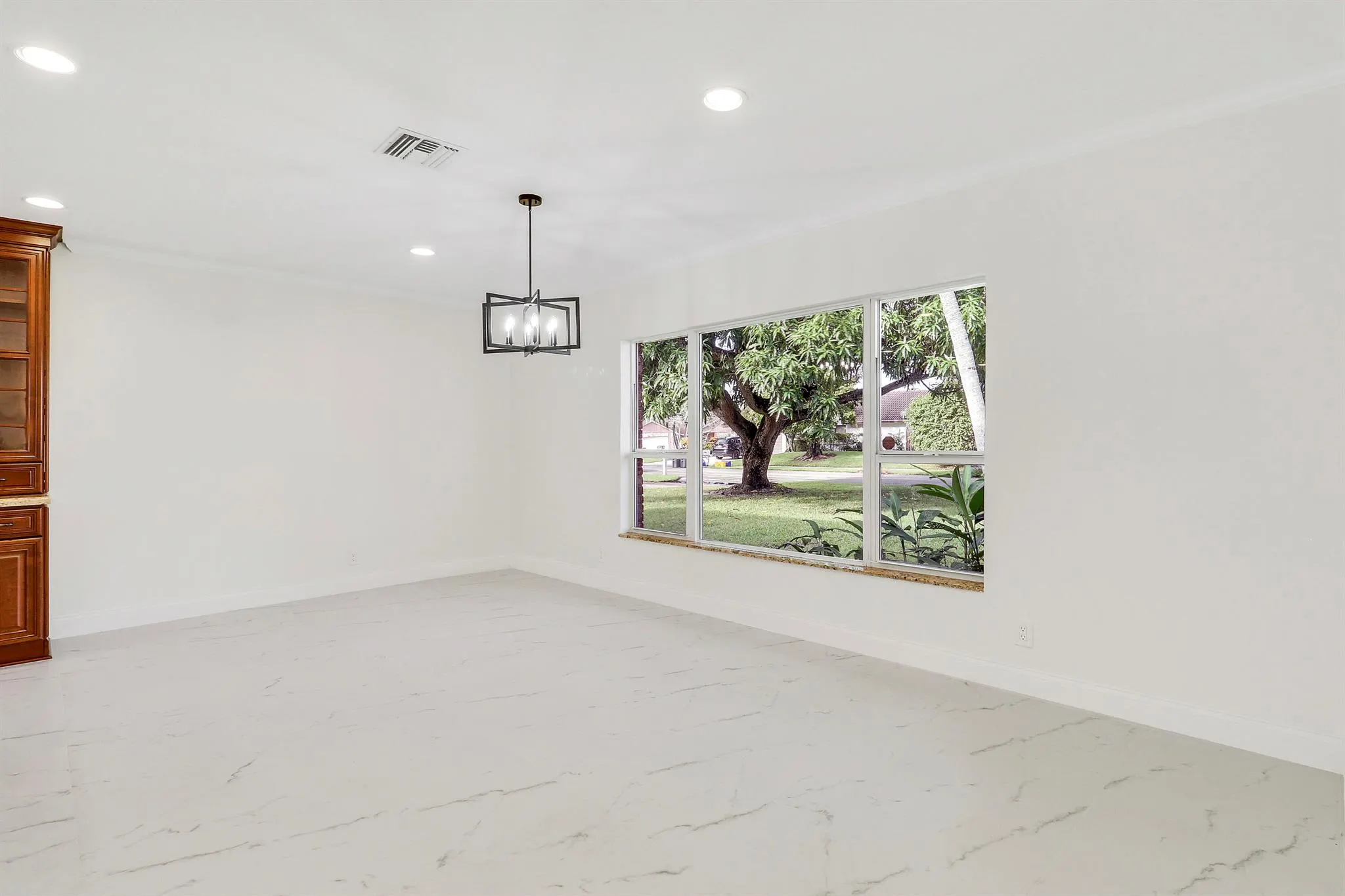 100 SW 15th Court