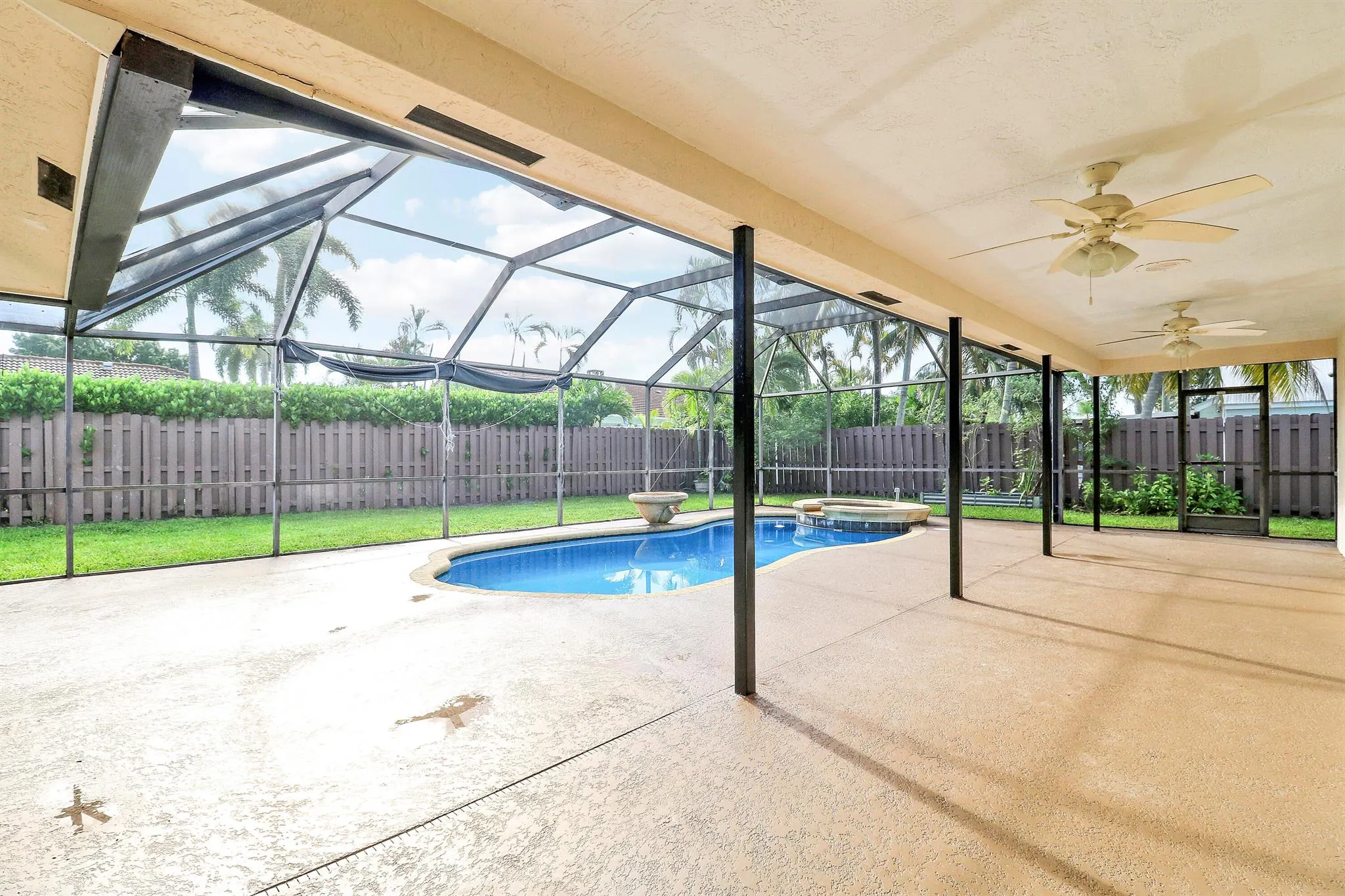100 SW 15th Court