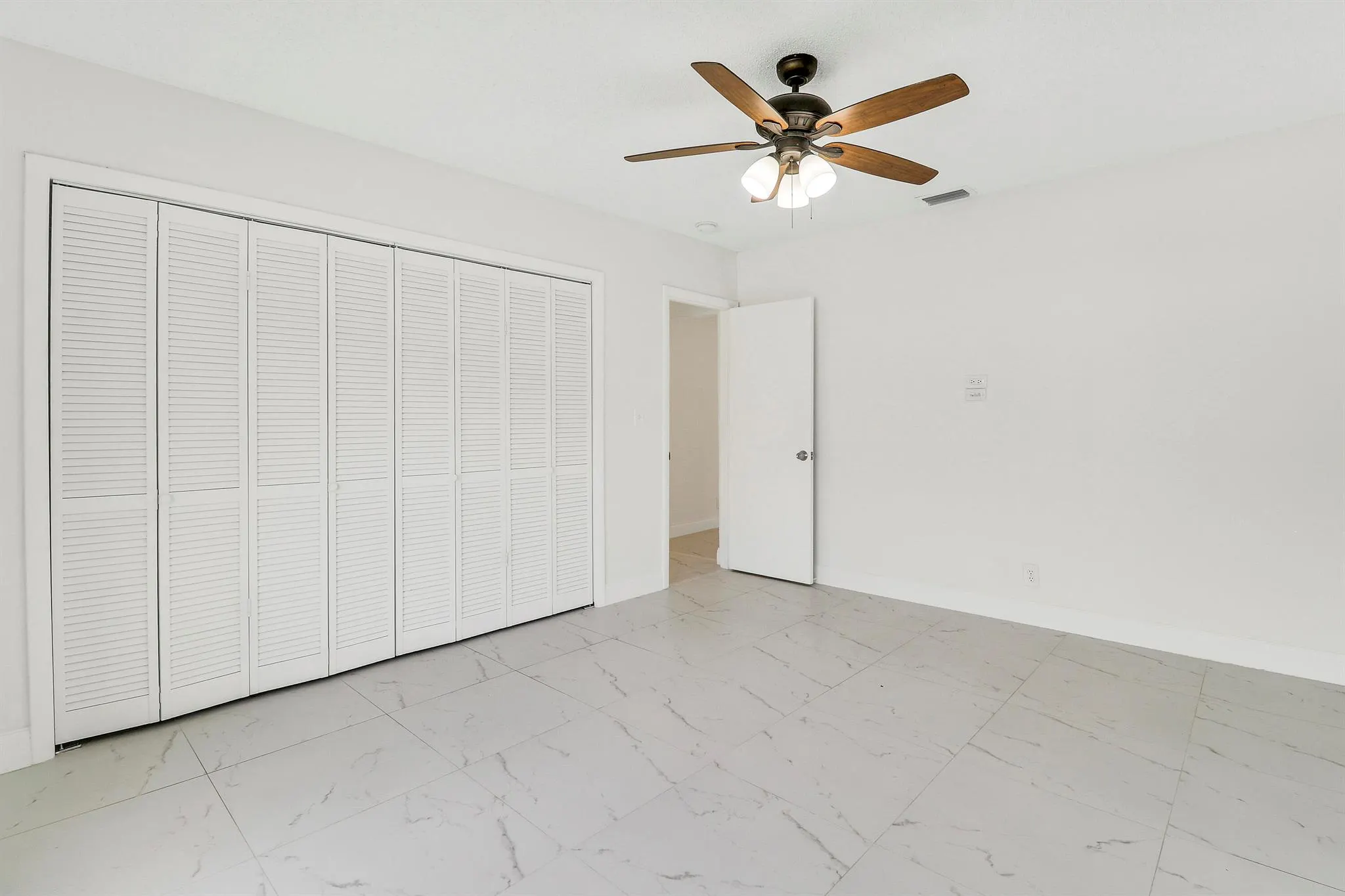 100 SW 15th Court