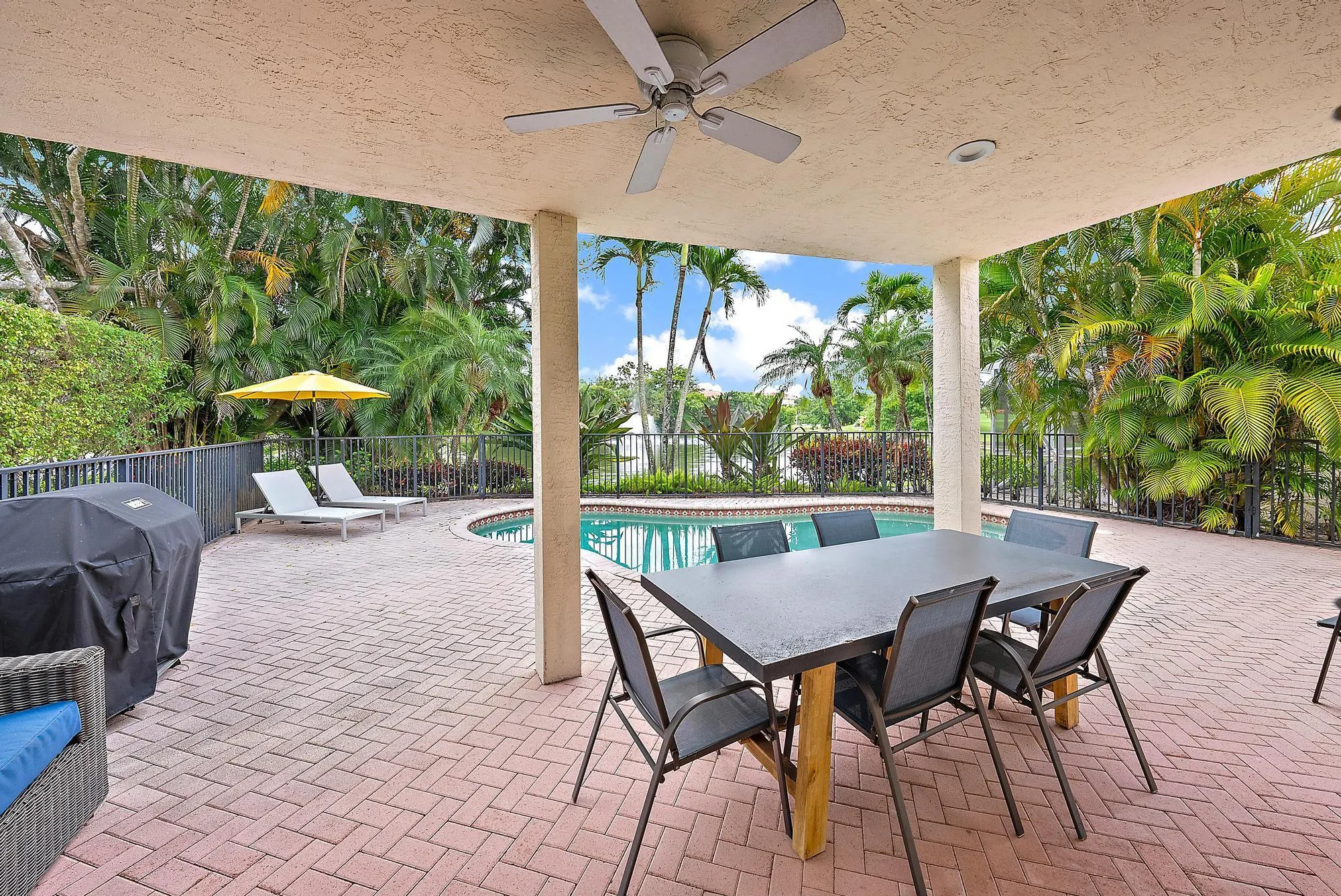 8405 Legend Club Drive