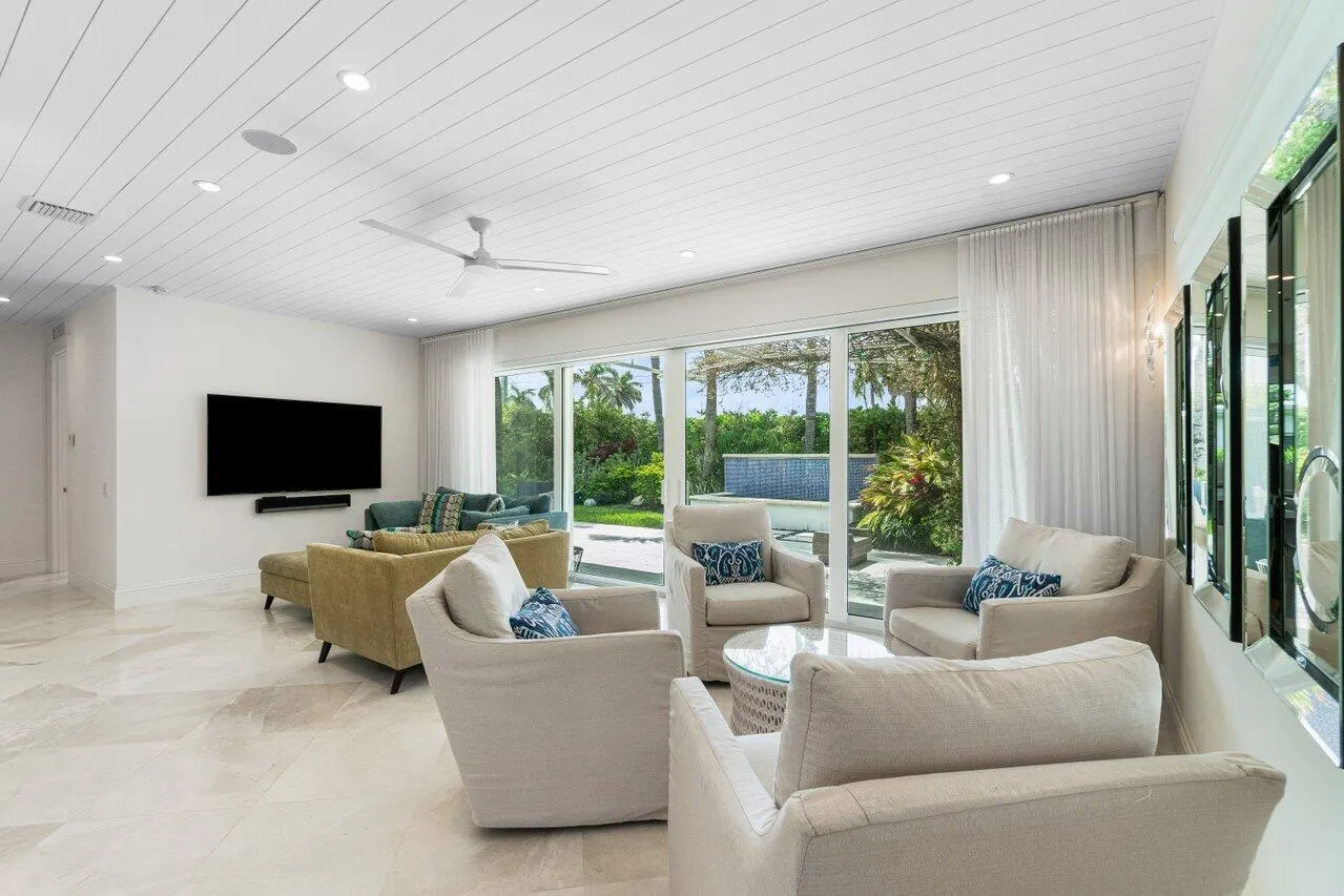 1212 Hillsboro Mile, #10