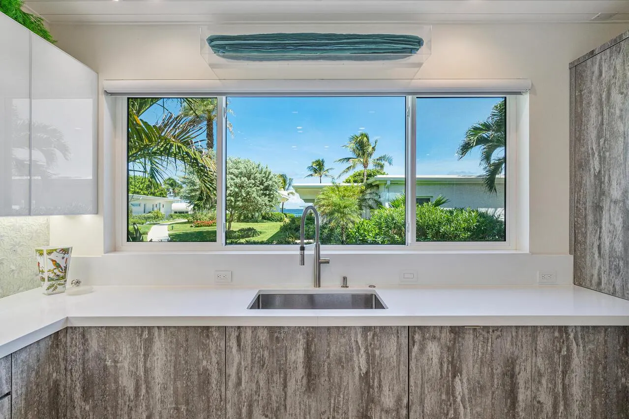 1212 Hillsboro Mile, #10