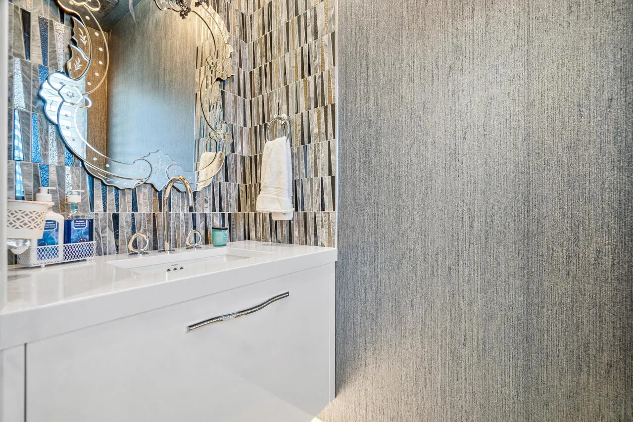 1212 Hillsboro Mile, #10