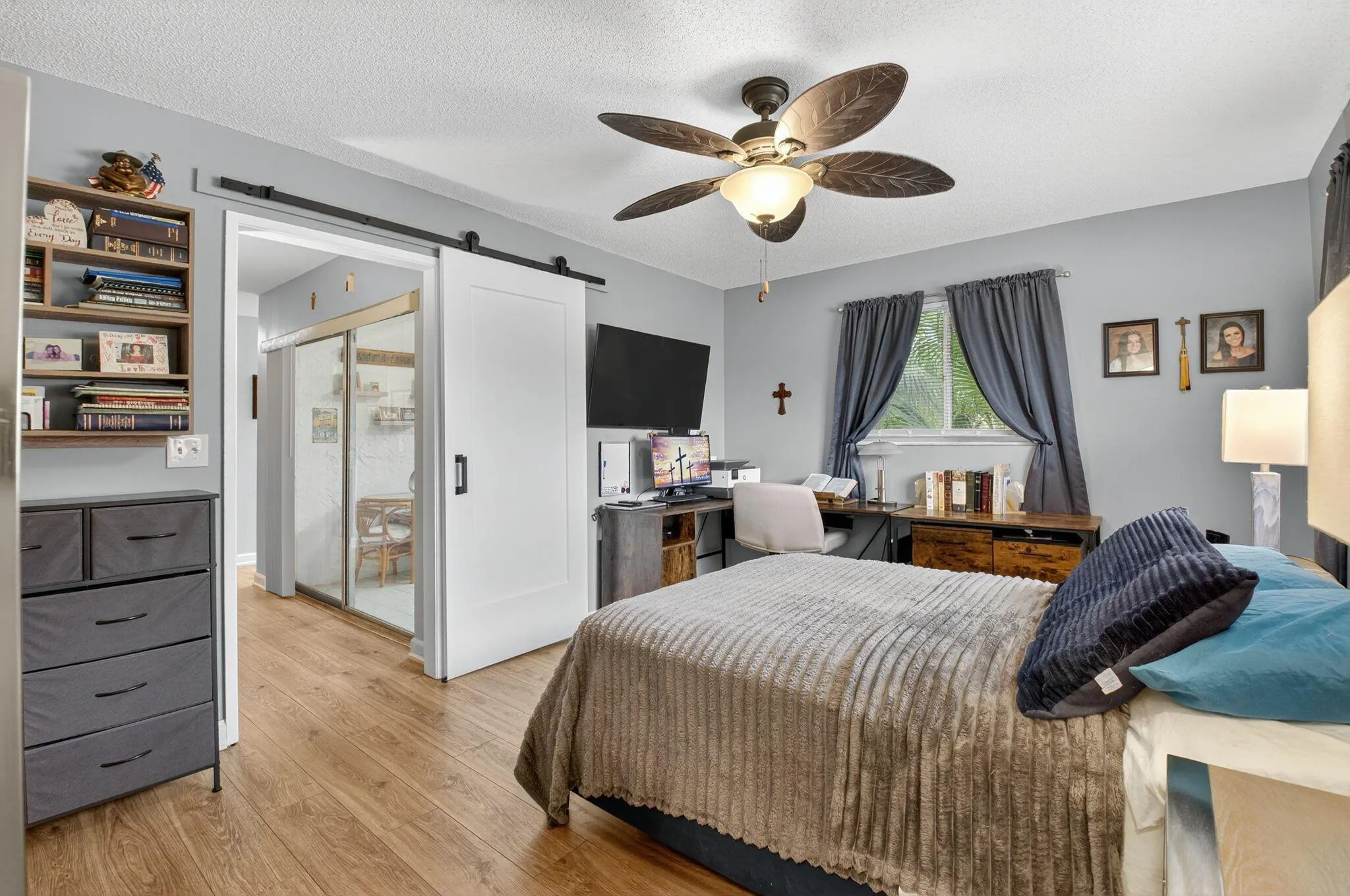 14905 Wedgefield Drive, #201