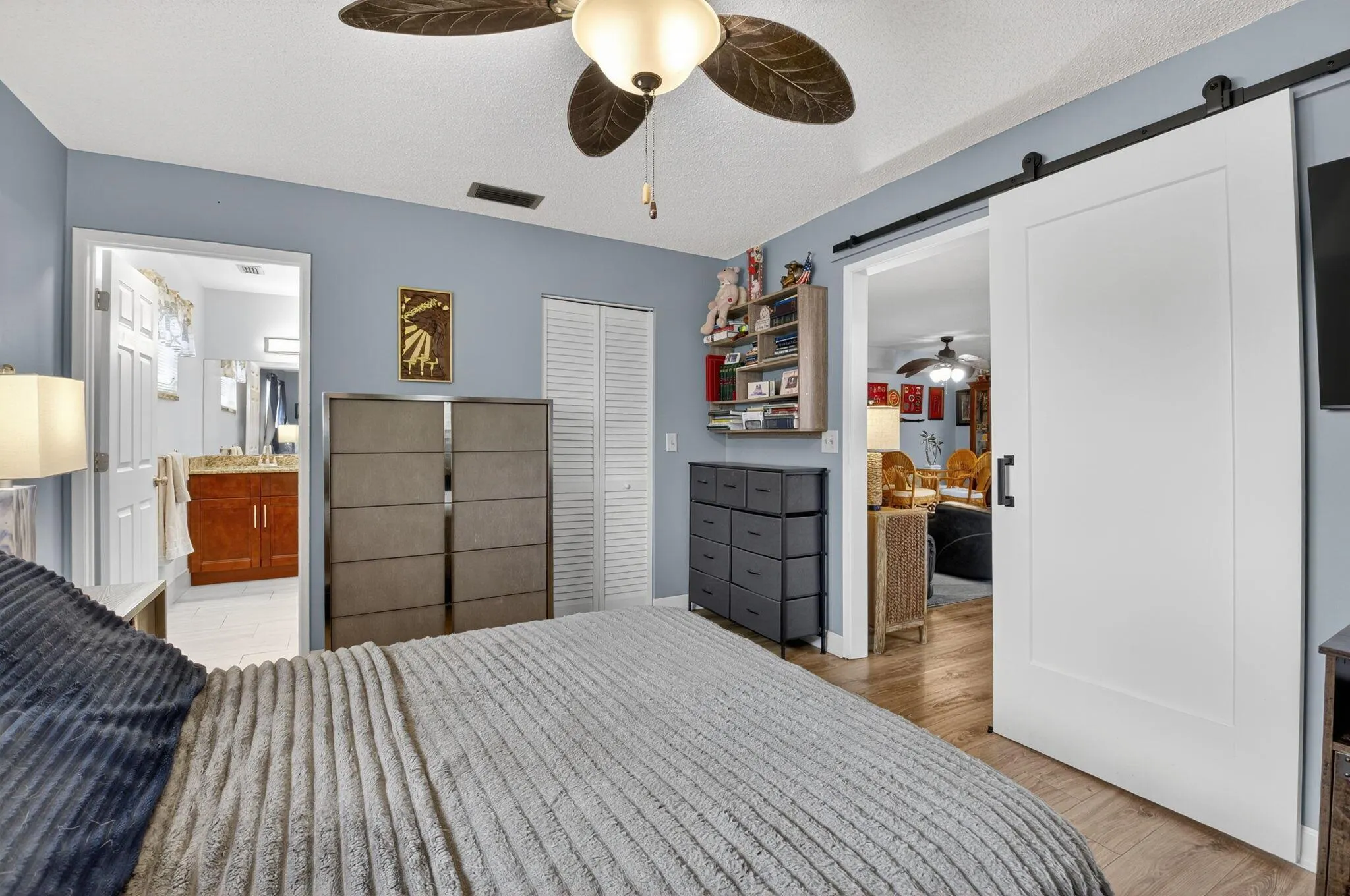 14905 Wedgefield Drive, #201