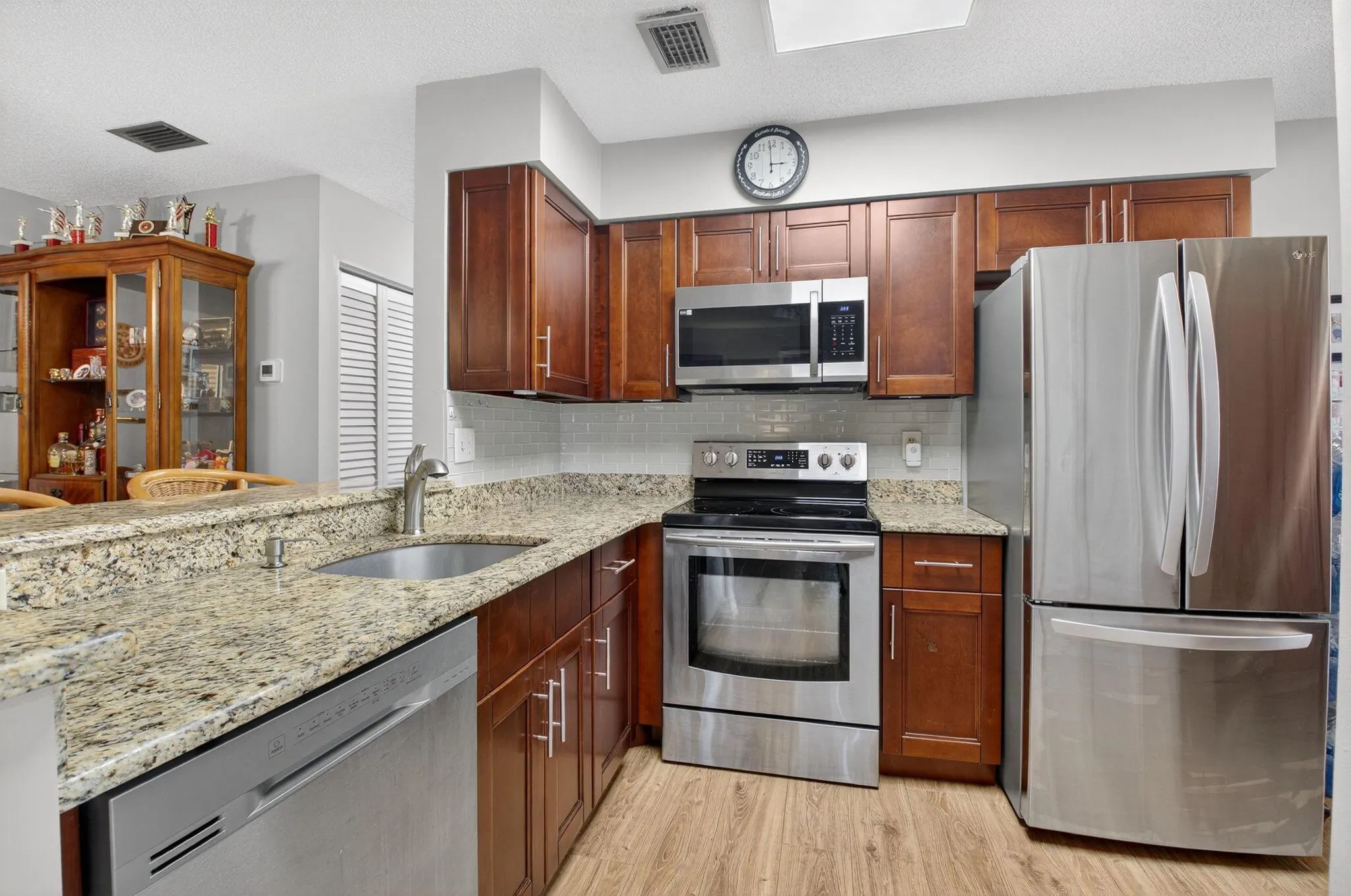 14905 Wedgefield Drive, #201