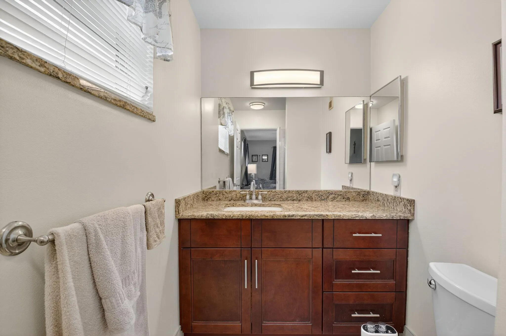 14905 Wedgefield Drive, #201