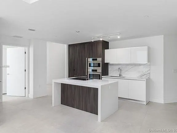851 NE 1st Avenue, #2509