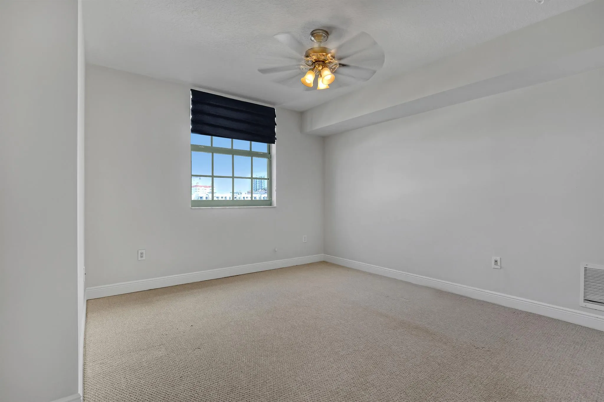 610 Clematis Street, #618