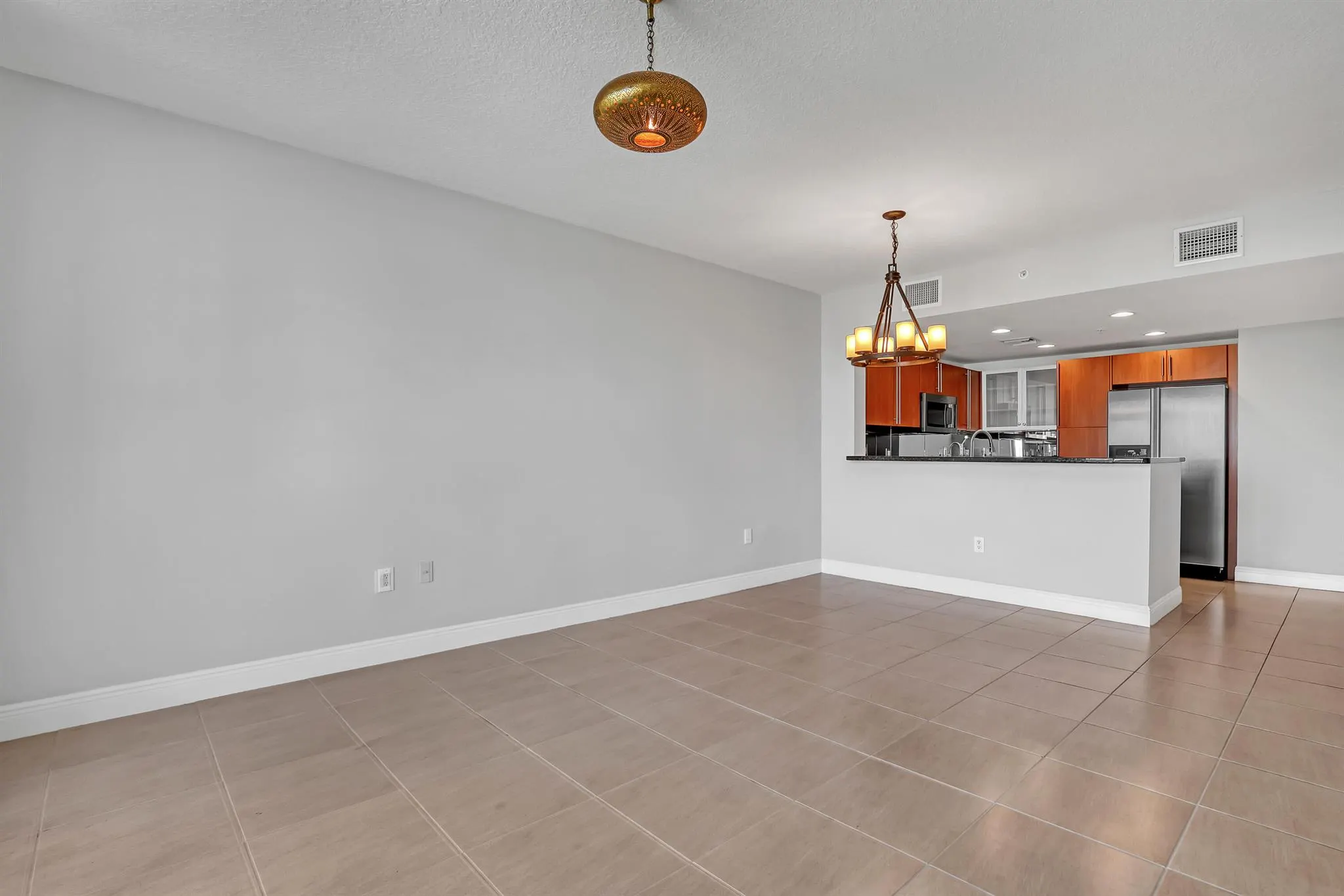 610 Clematis Street, #618