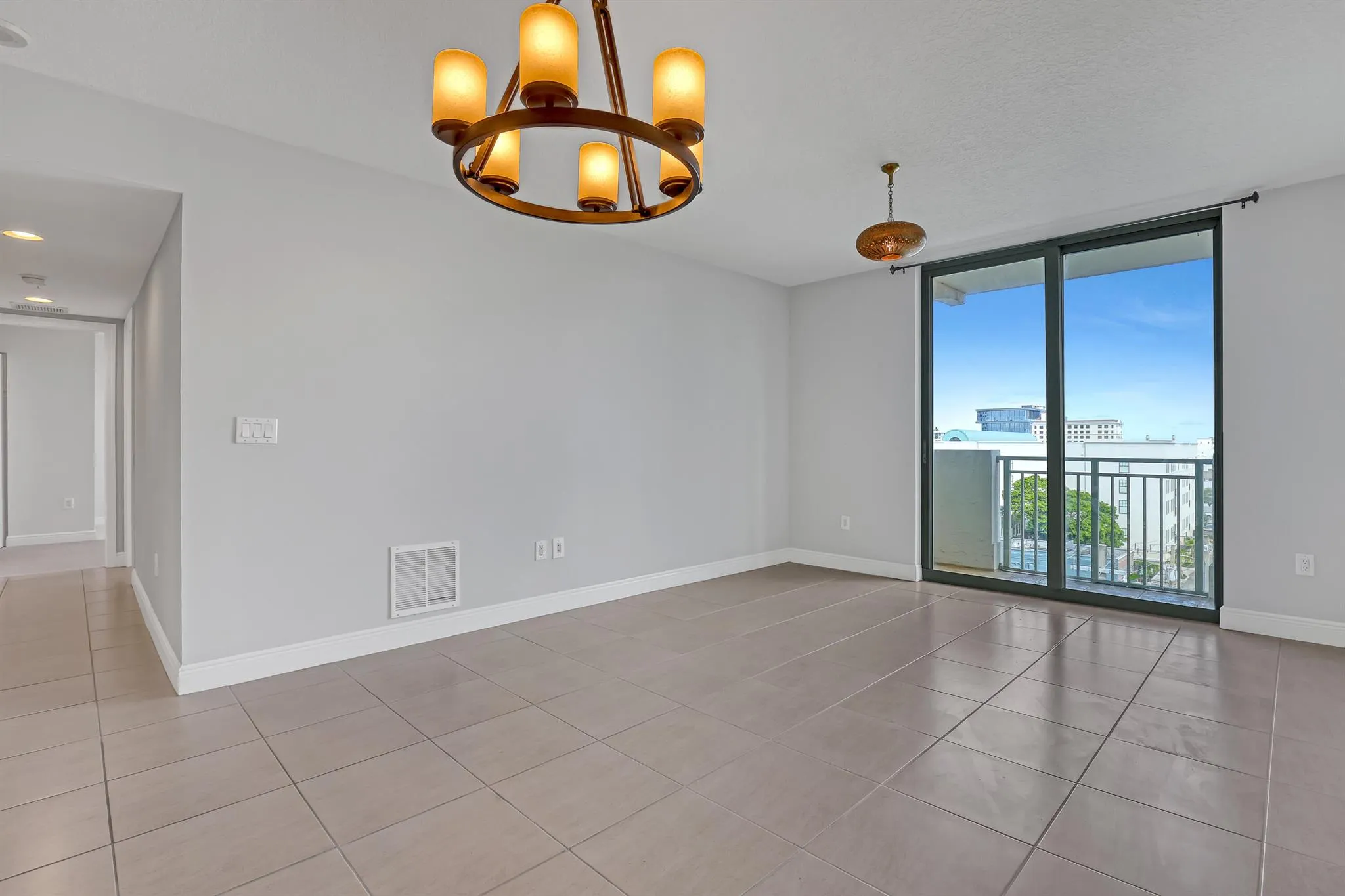 610 Clematis Street, #618