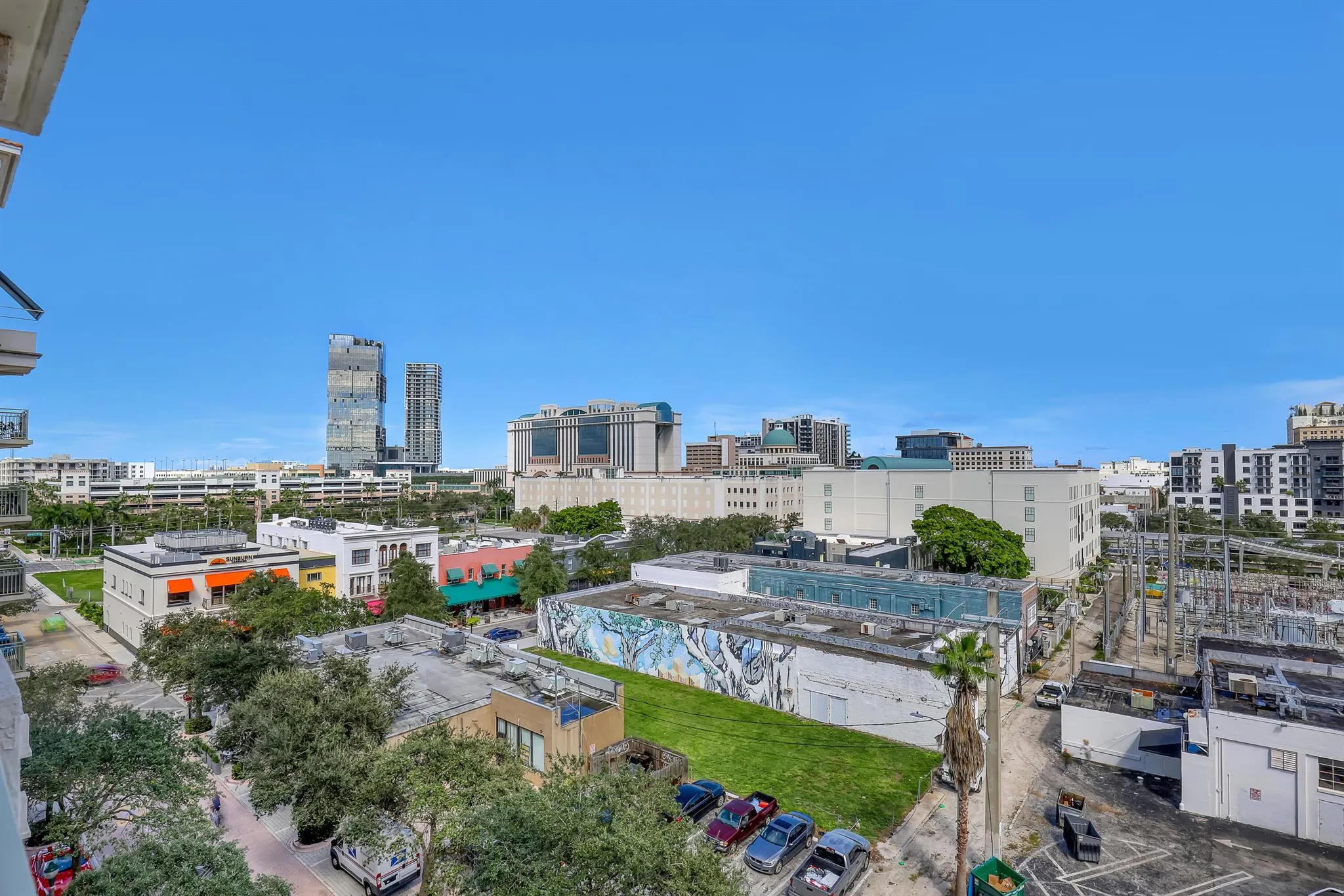 610 Clematis Street, #618
