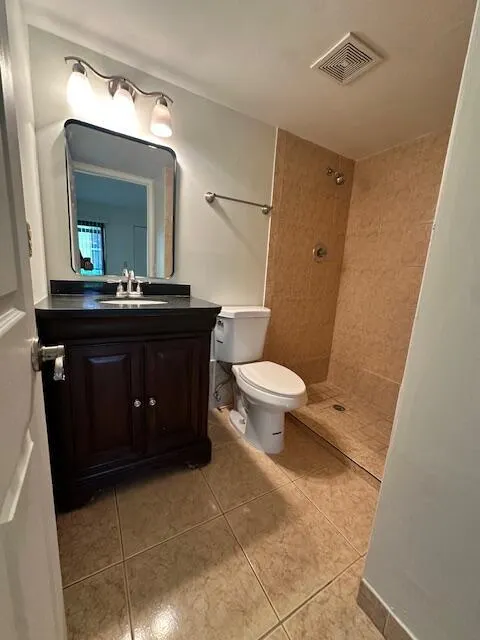 901 Meadows Circle, #901