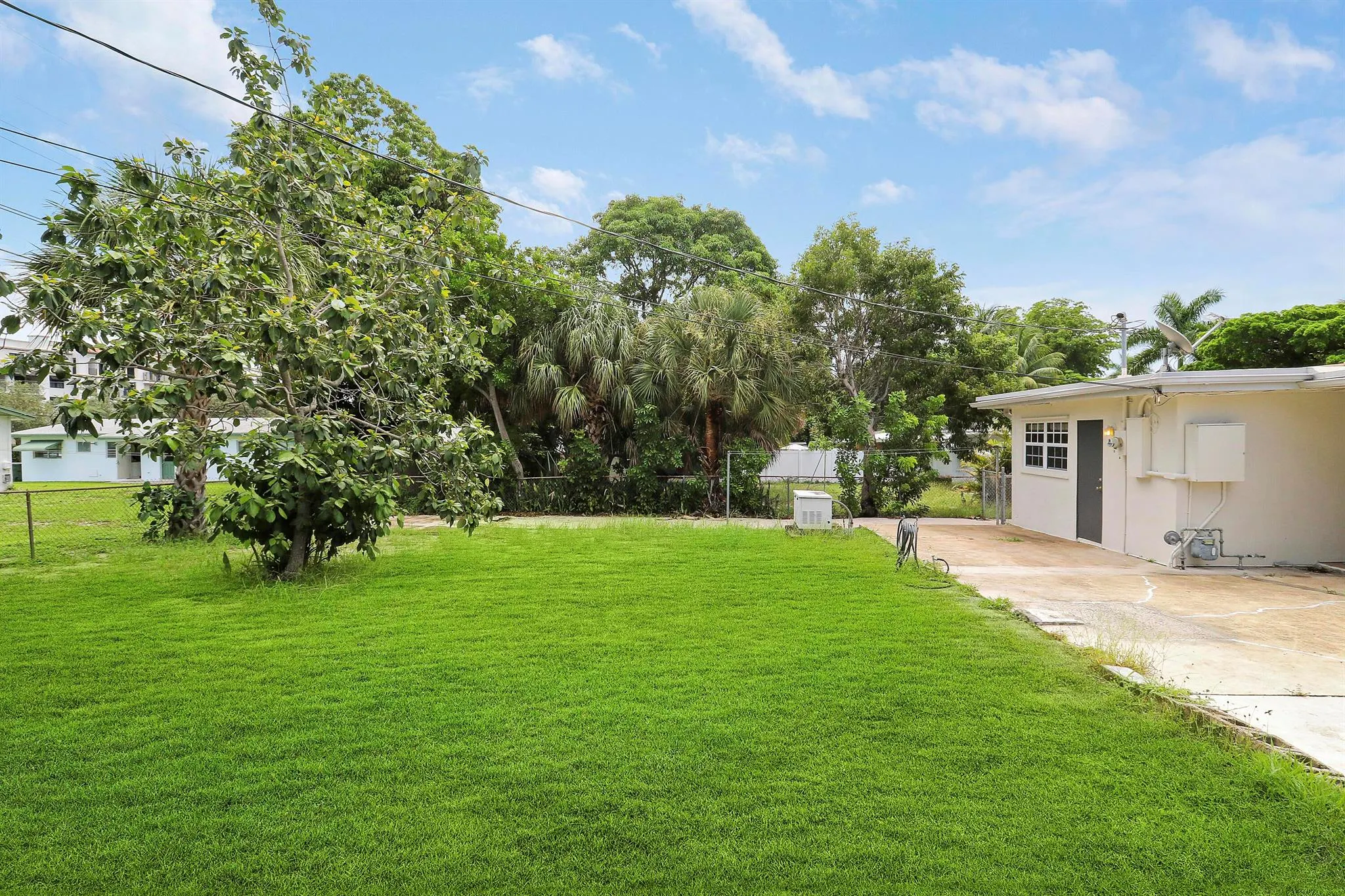 391 SW 2nd Street