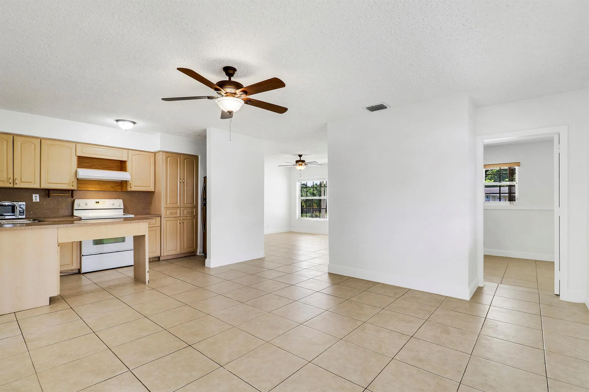 391 SW 2nd Street