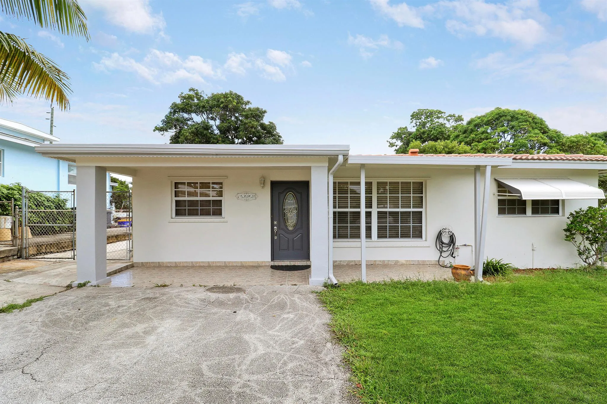391 SW 2nd Street