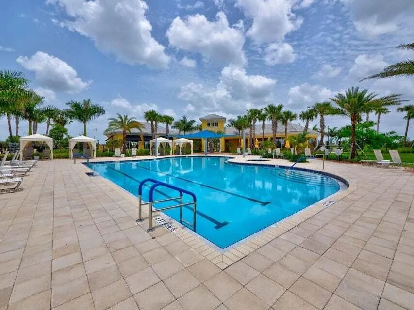 12759 SW Lake Fern Circle