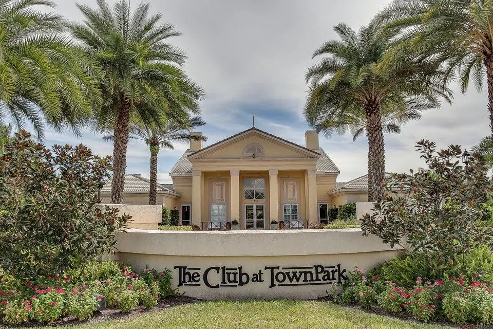 12759 SW Lake Fern Circle