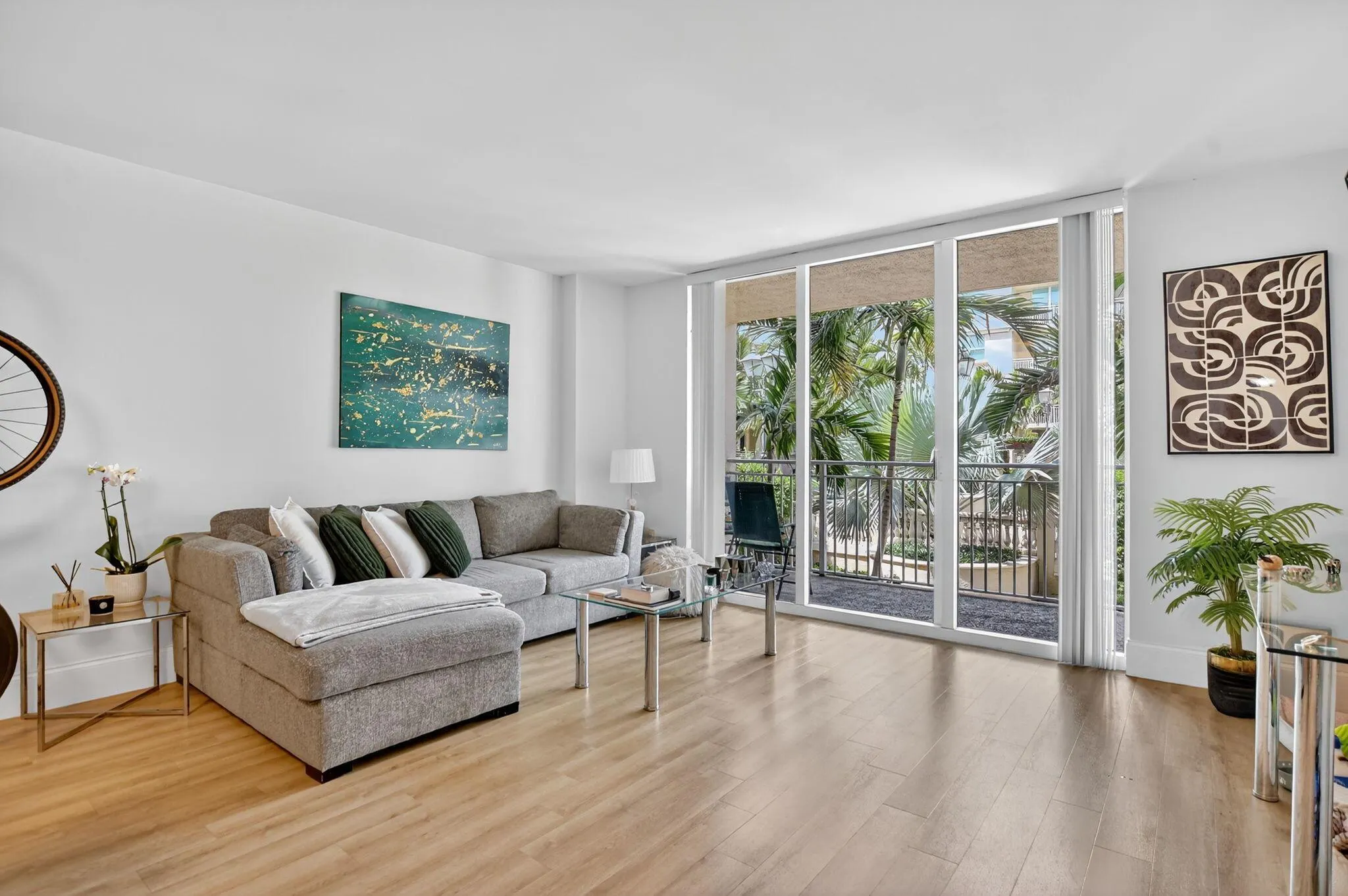 99 SE Mizner Boulevard, #712
