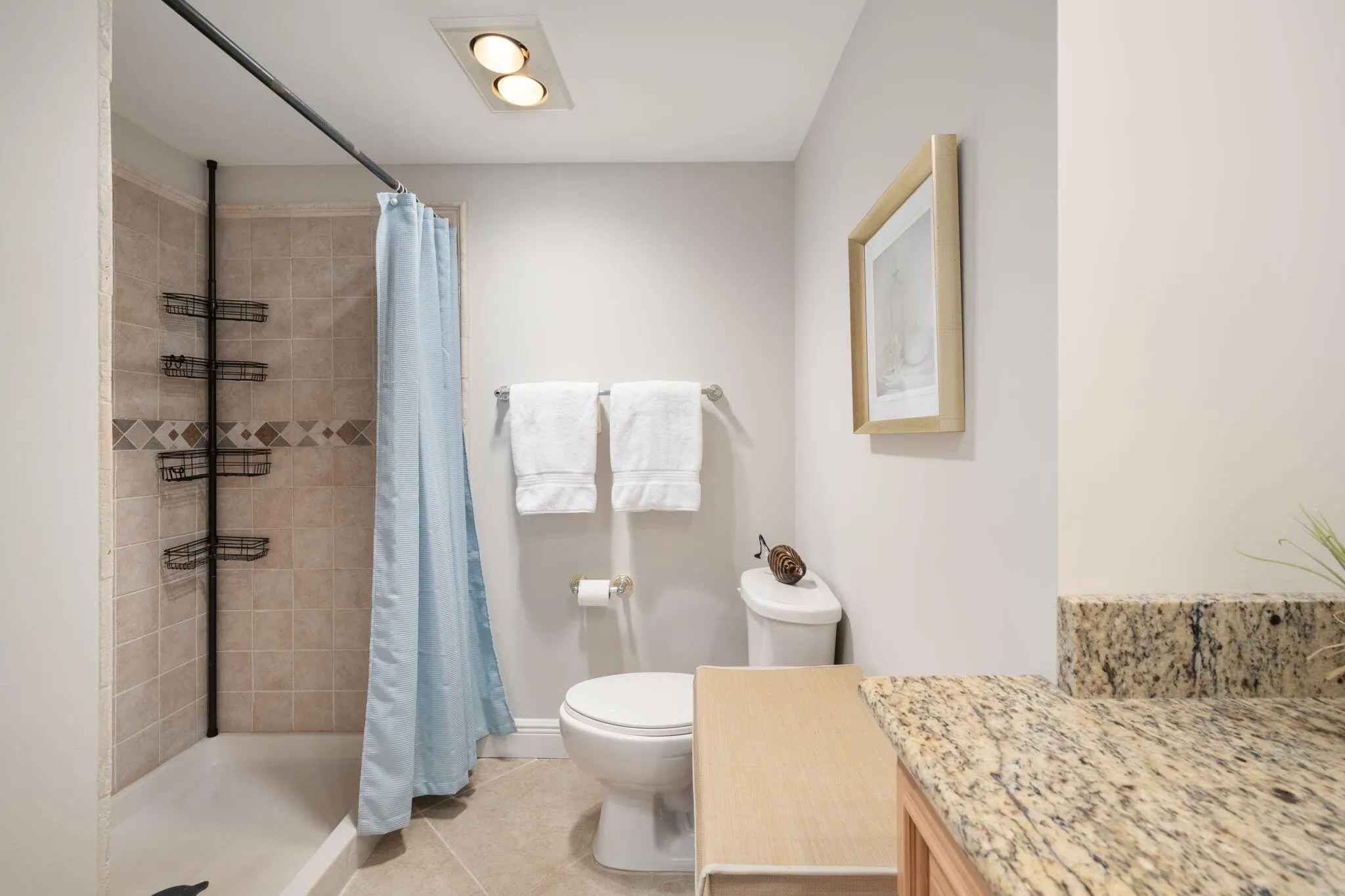 4049 Ocean Drive, #505